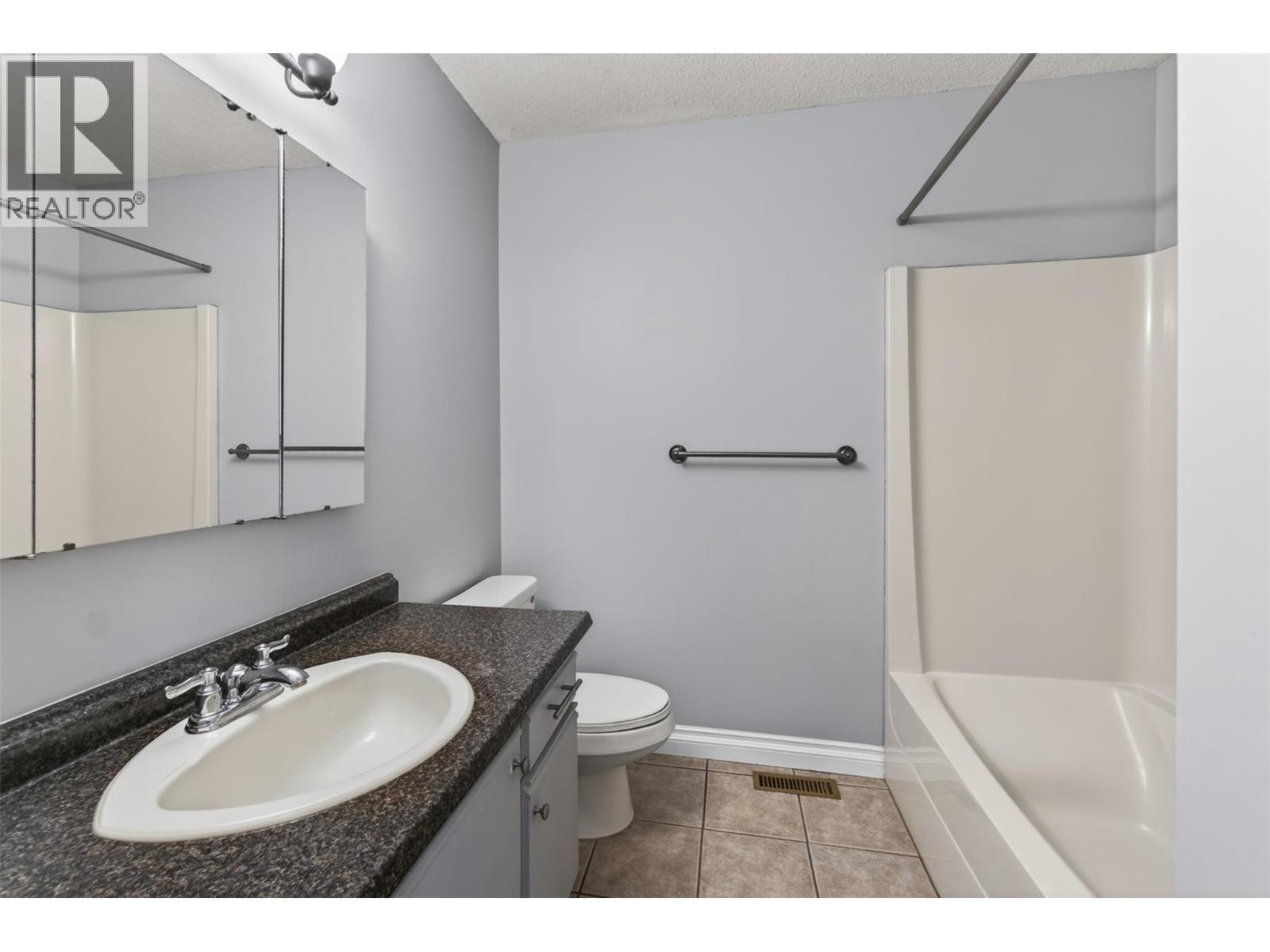 1453 Okanagan Avenue Ne, Salmon Arm, British Columbia  V1E 1N5 - Photo 16 - 10383284