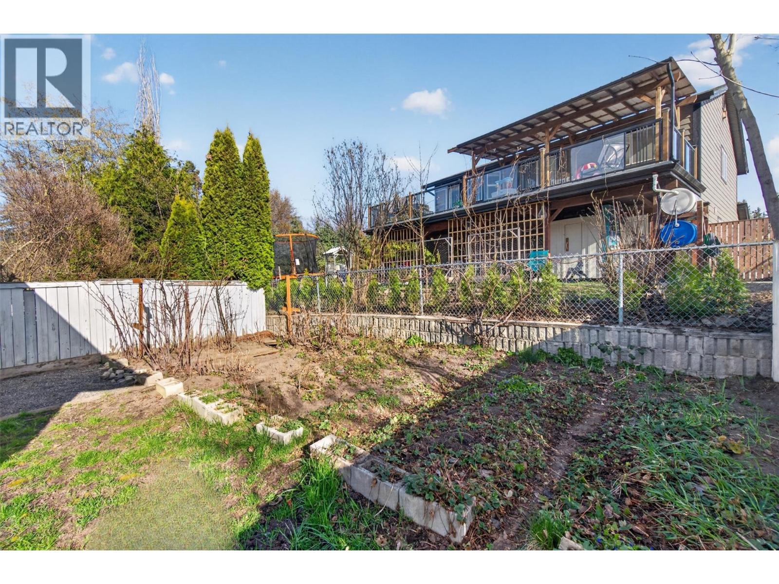 1453 Okanagan Avenue Ne, Salmon Arm, British Columbia  V1E 1N5 - Photo 62 - 10383284