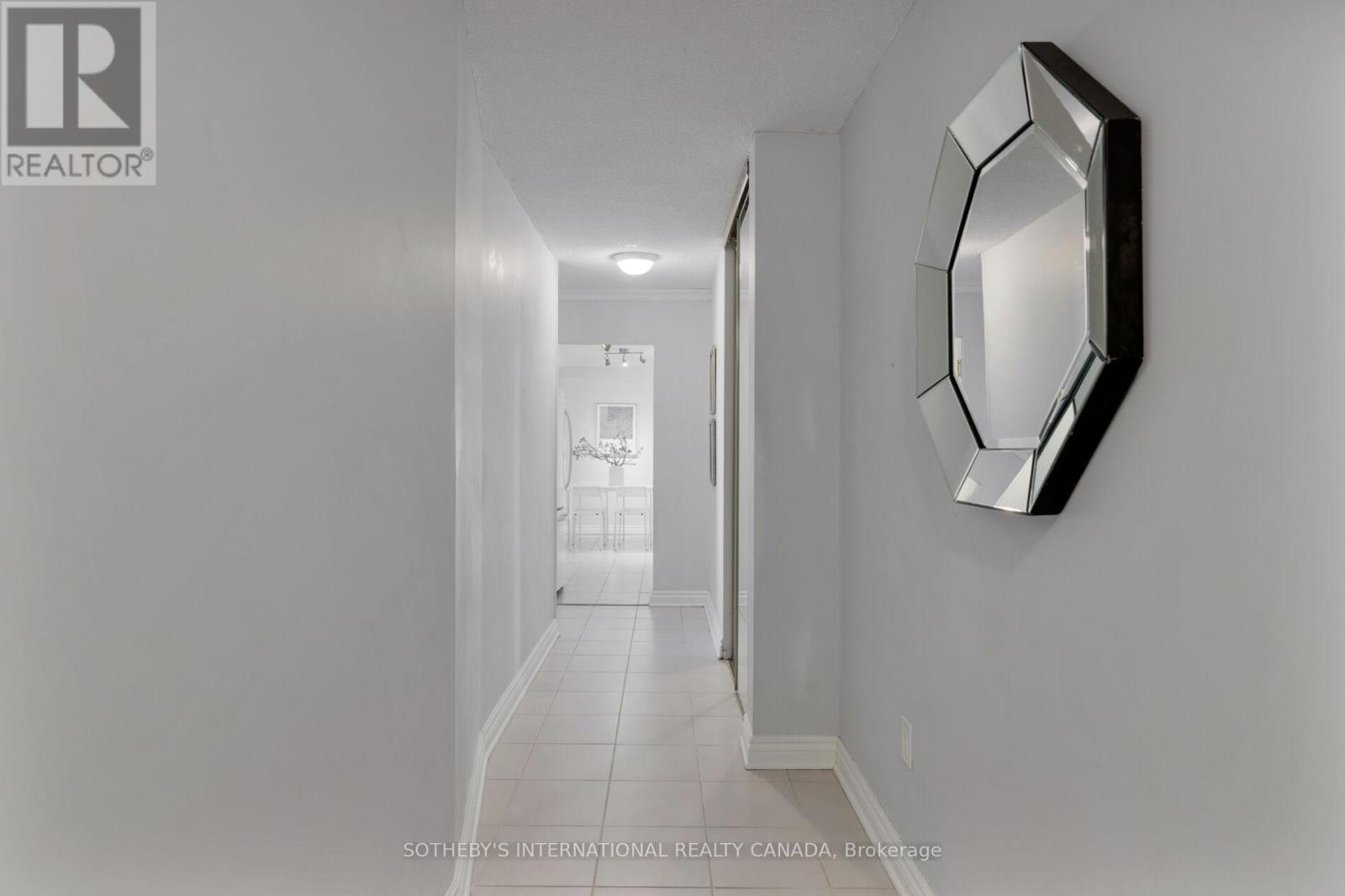 1103 - 1515 Lakeshore Road E, Mississauga, Ontario  L5E 3E3 - Photo 3 - W13049246