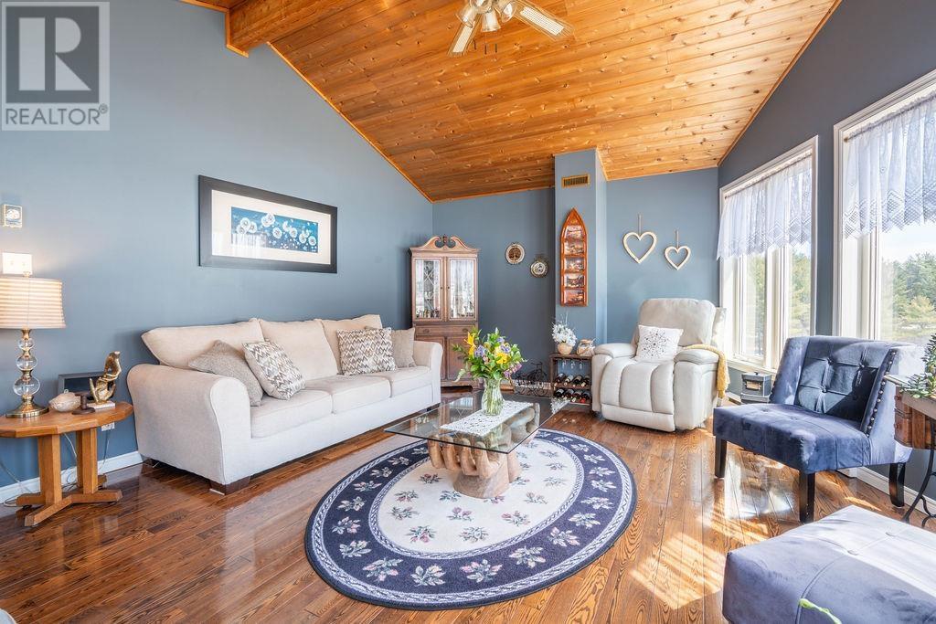 221 Mccarrel Lake Rd, Echo Bay, Ontario  P0S 1C0 - Photo 15 - SM260754