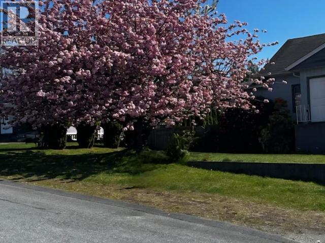 7170 JORDAN STREET, Powell River, British Columbia