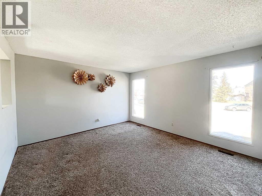 9937 71 Avenue, Grande Prairie, Alberta  T8V 5T4 - Photo 3 - A2305549