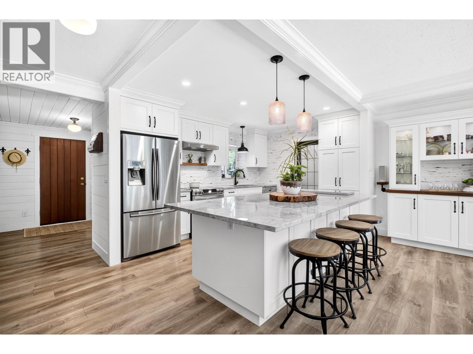 11367 261 Street, Maple Ridge, British Columbia  V2W 1H2 - Photo 8 - R3116123