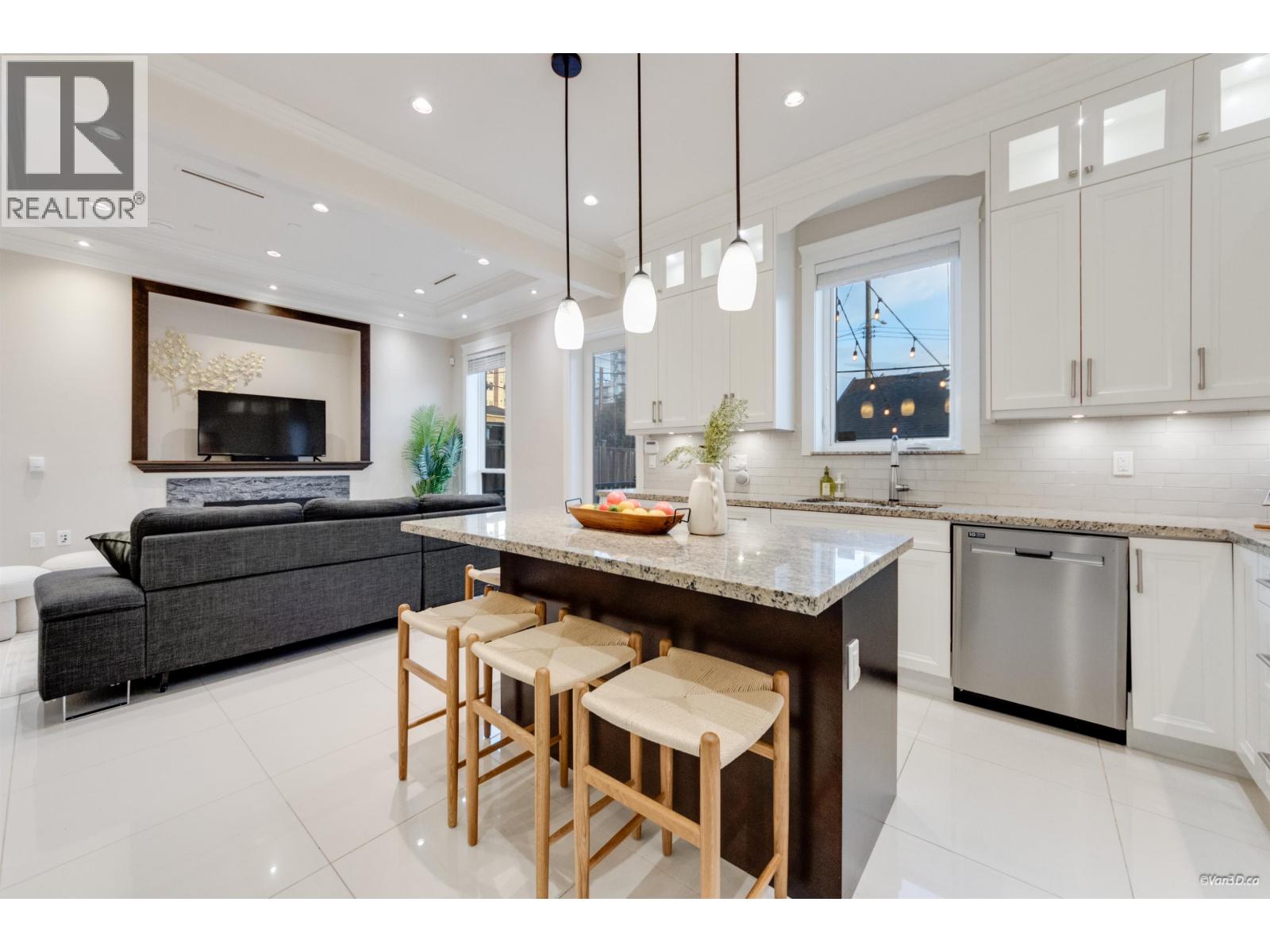 3582 Franklin Street, Vancouver, British Columbia  V5K 1Y5 - Photo 8 - R3116145