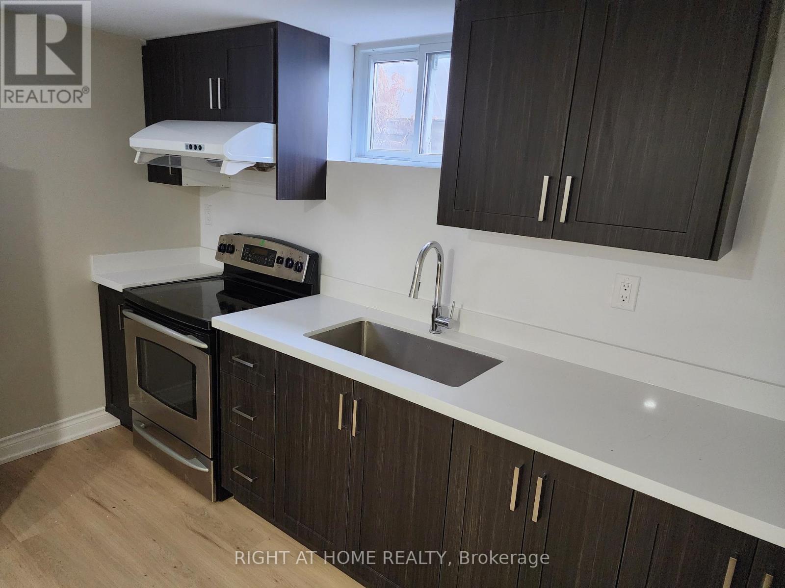 64 Mill Street, Ajax, Ontario  L1S 6K6 - Photo 10 - E13050530