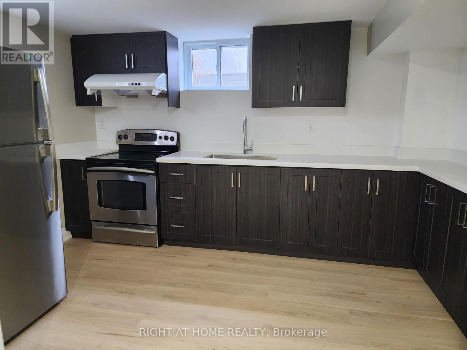 64 Mill Street, Ajax, Ontario  L1S 6K6 - Photo 8 - E13050530