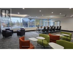 200 - 260 TOWN CENTRE BOULEVARD, Markham, Ontario