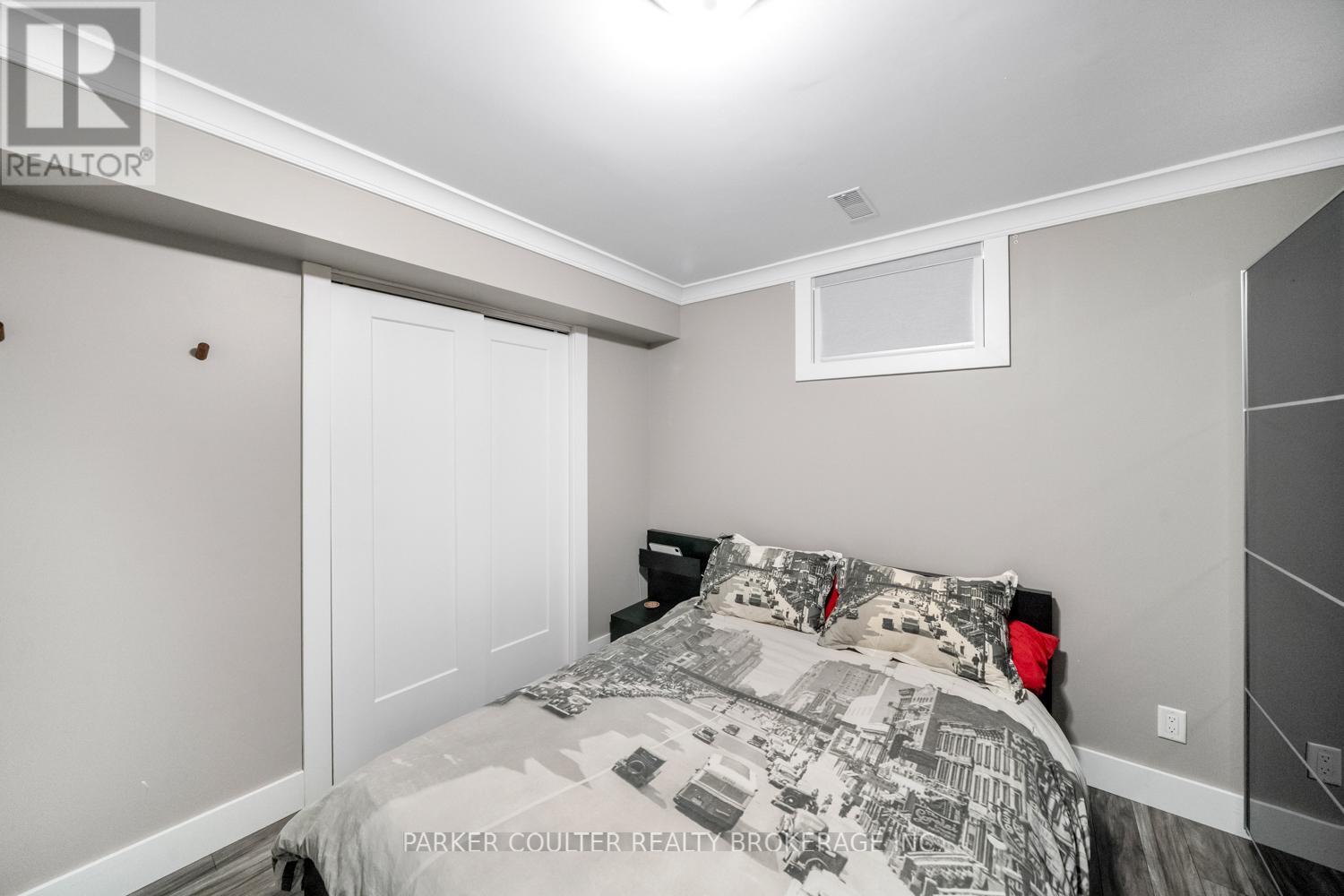 216 Mapleton Avenue, Barrie, Ontario  L4N 8T3 - Photo 22 - S13050558
