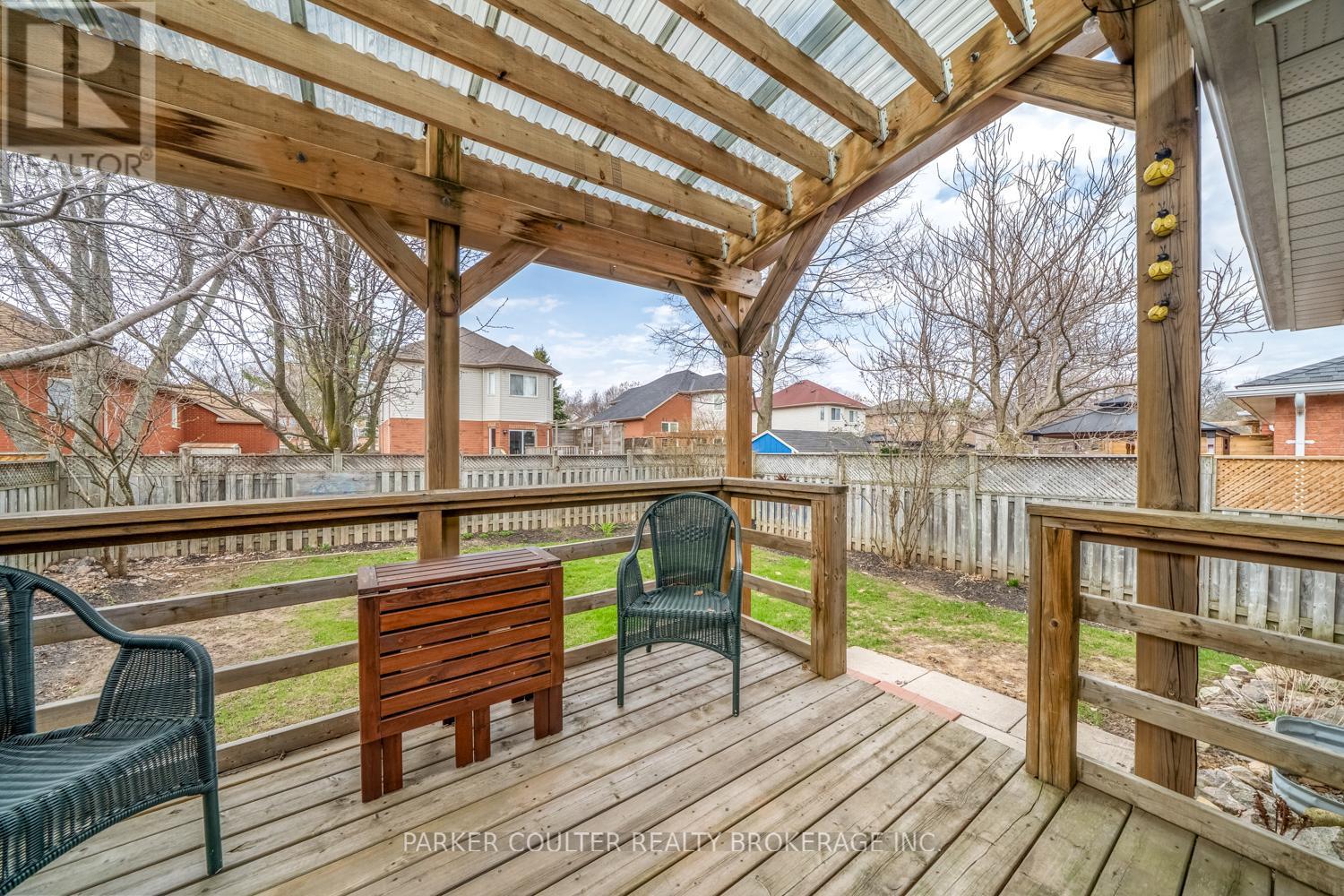 216 Mapleton Avenue, Barrie, Ontario  L4N 8T3 - Photo 31 - S13050558