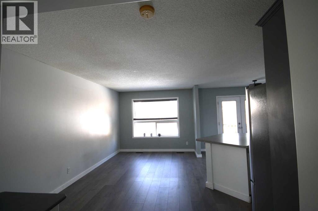 309 Bridleridge Way Sw, Calgary, Alberta  T2Y 4M5 - Photo 8 - A2303250