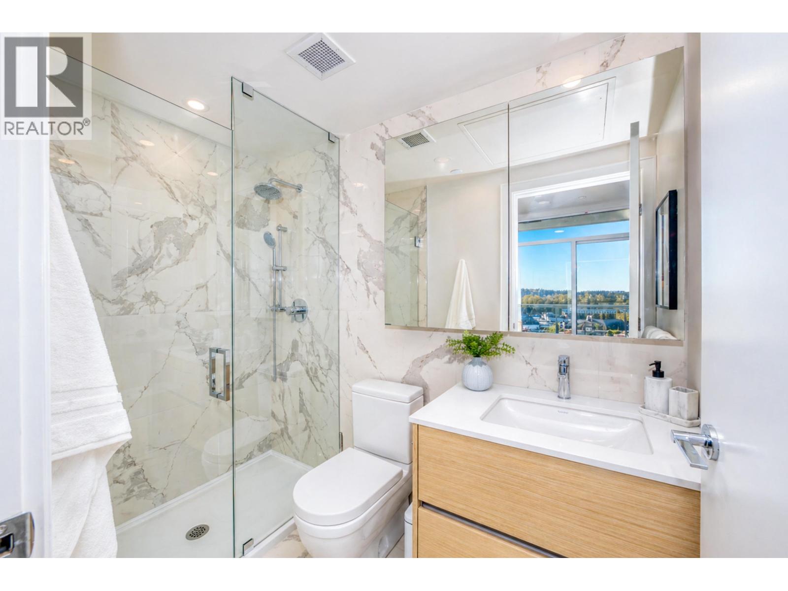 1104 200 Klahanie Court, West Vancouver, British Columbia  V7P 0E4 - Photo 13 - R3116234