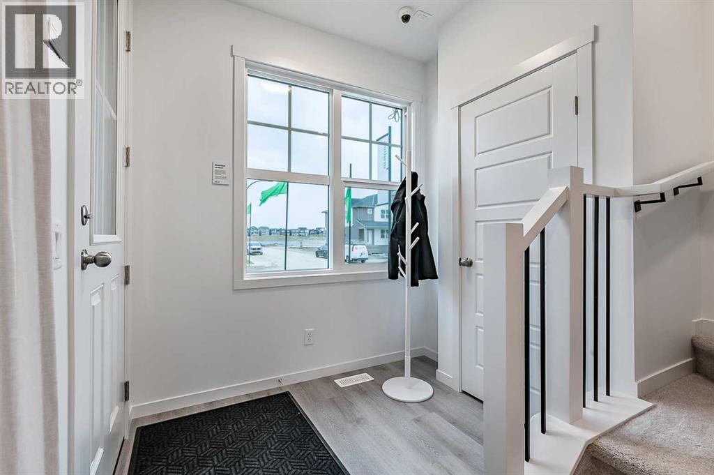 203 Annette Landing, Calgary, Alberta  T3R 2K2 - Photo 3 - A2284183