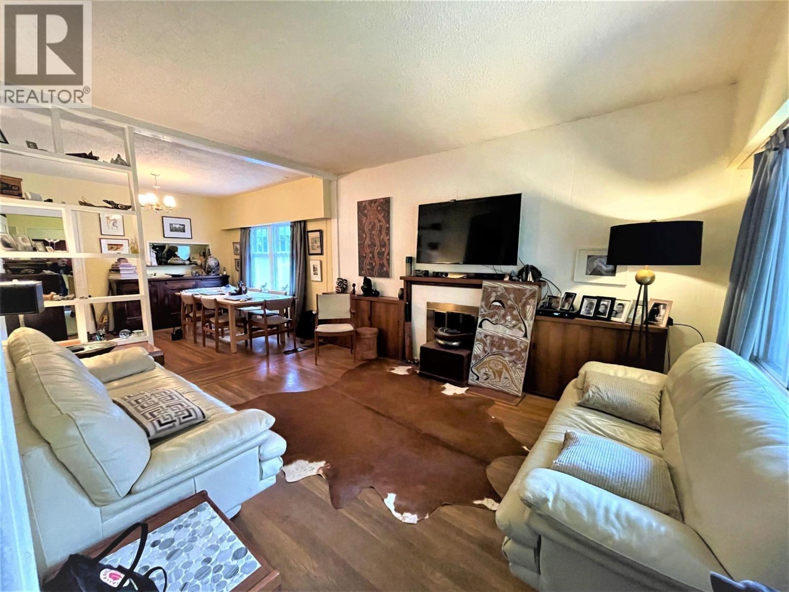 3259 W 7th Avenue, Vancouver, British Columbia  V6K 2A3 - Photo 2 - R3115463