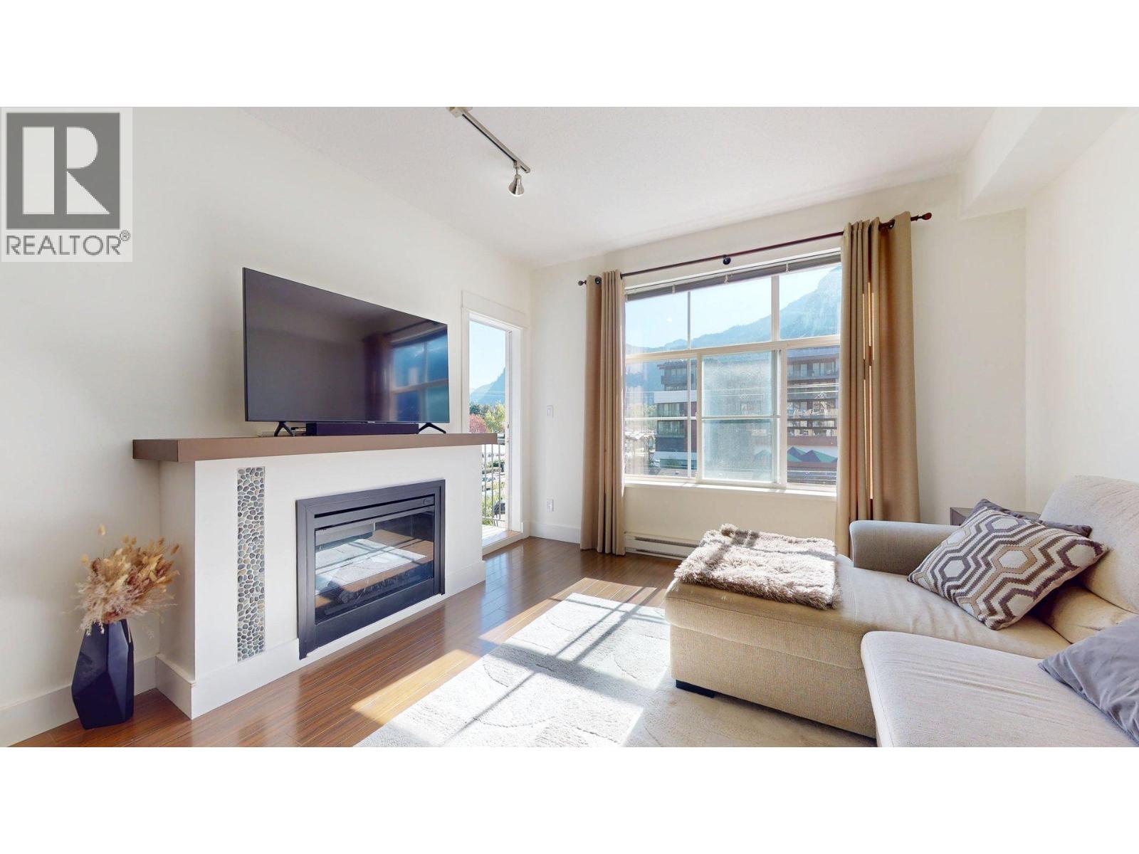 307 1336 Main Street, Squamish, British Columbia  V8B 0R2 - Photo 8 - R3116355