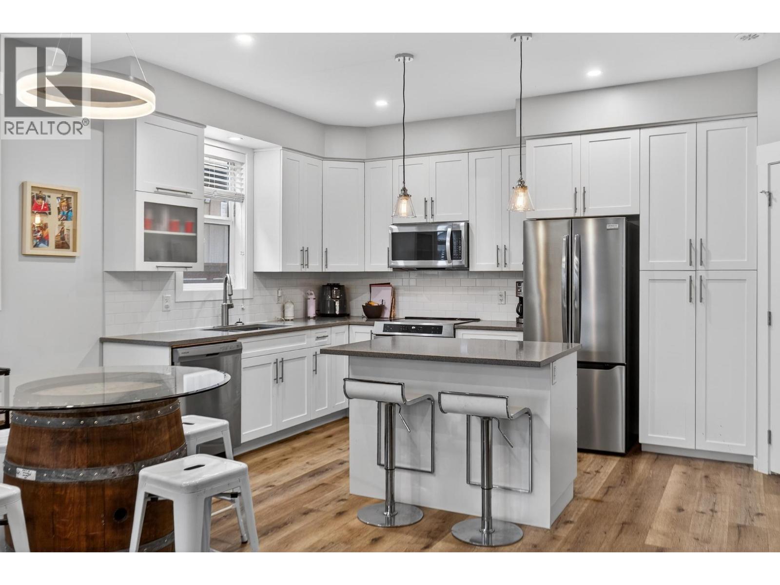 1934 Ethel Street, Kelowna, British Columbia  V1Y 2Z5 - Photo 4 - 10385103