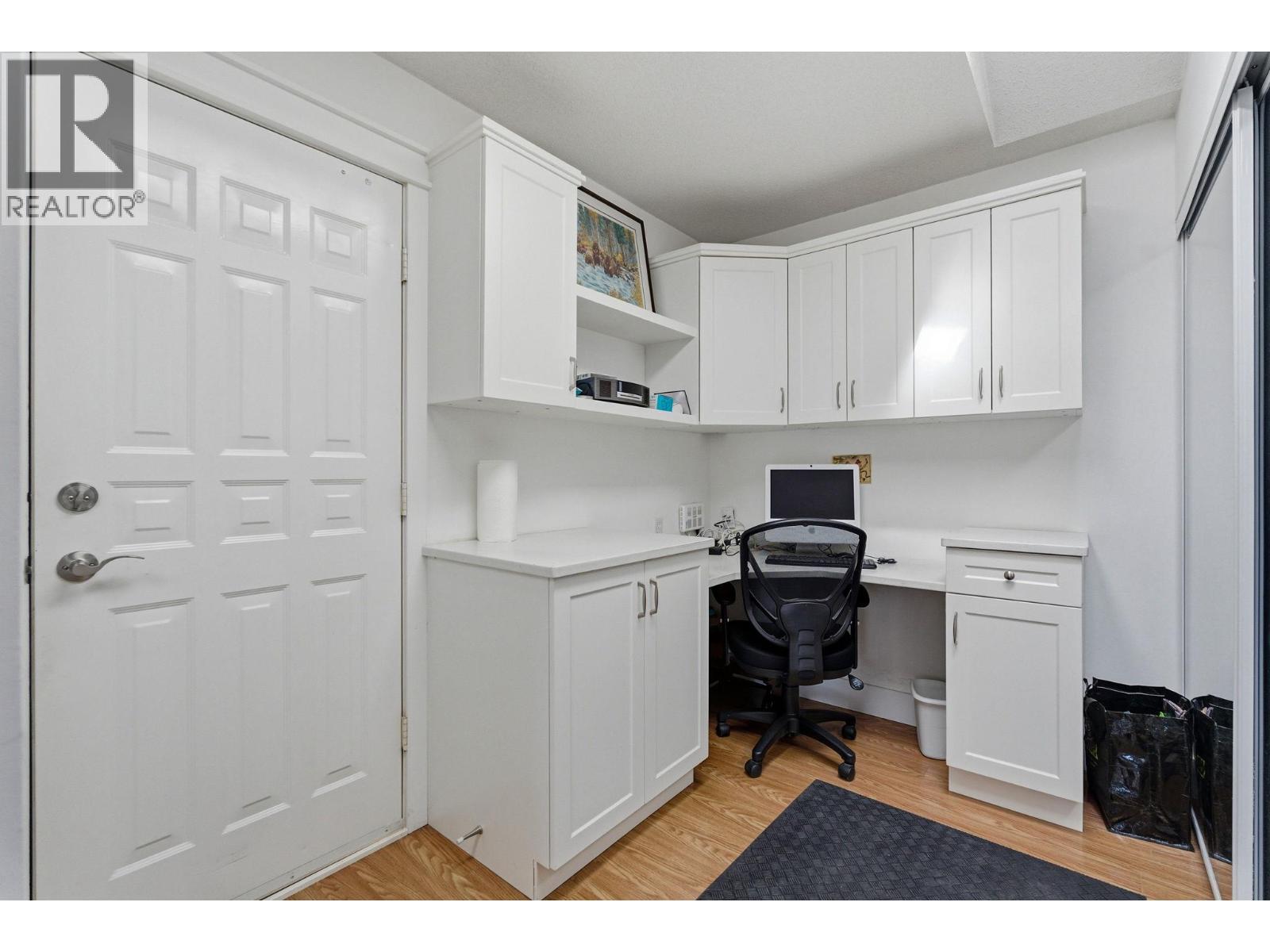 1201 Cameron Avenue Unit# 100, Kelowna, British Columbia  V1Y 3R9 - Photo 27 - 10384710