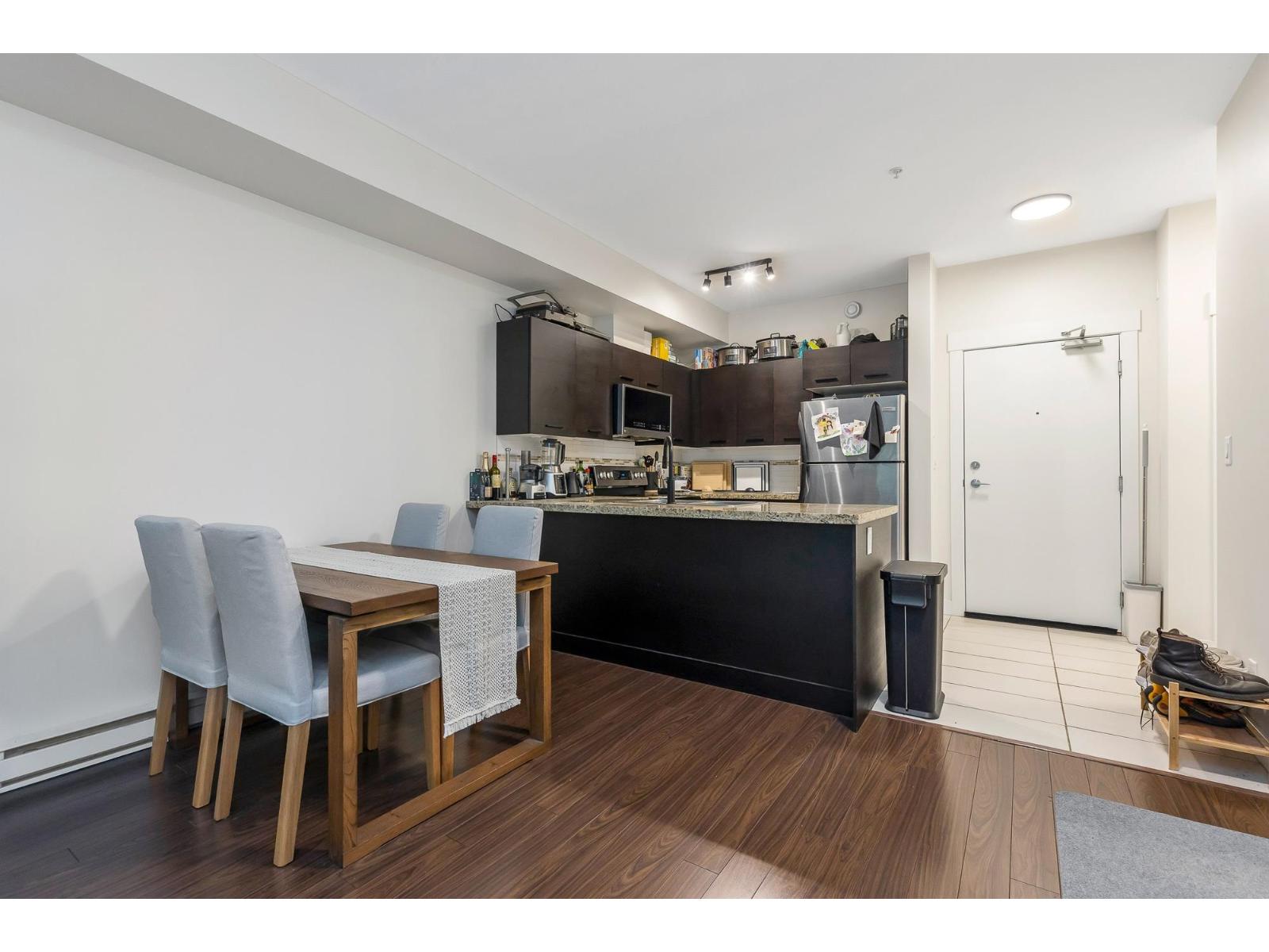 109 33539 Holland Avenue, Abbotsford, British Columbia  V2S 0C6 - Photo 5 - R3110325