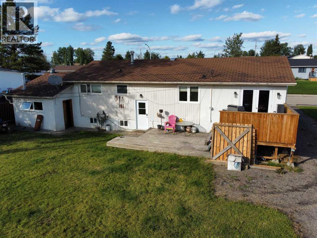 525 6 Avenue, Fox Creek, Alberta  T0H 1P0 - Photo 40 - A2248948