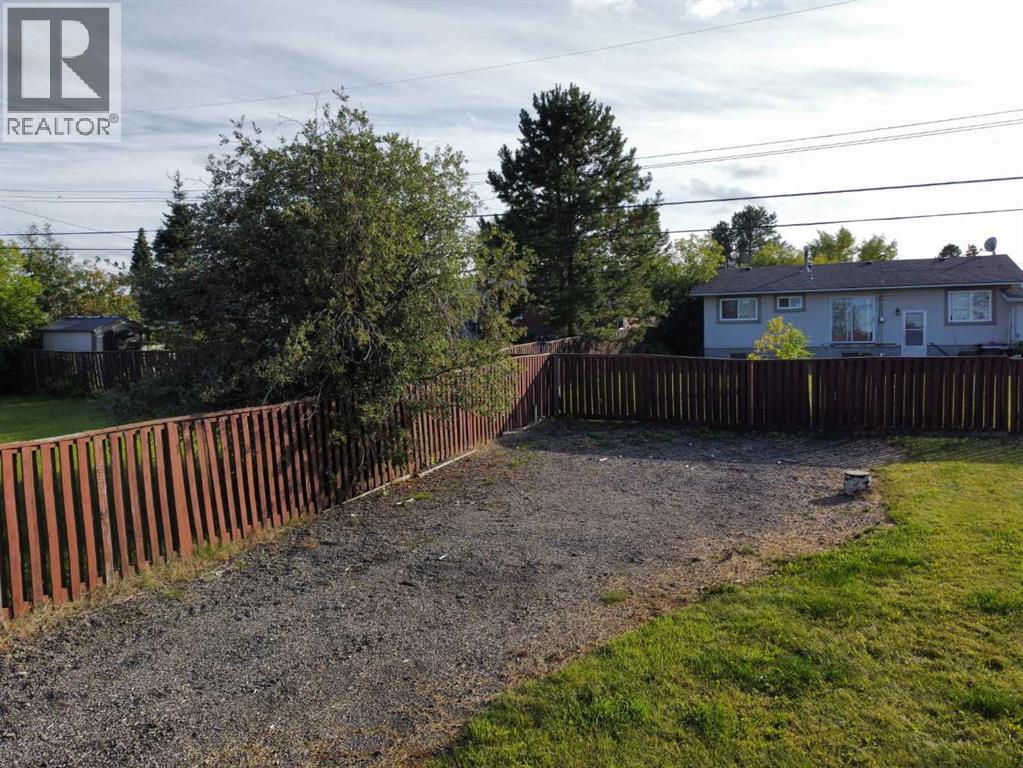 525 6 Avenue, Fox Creek, Alberta  T0H 1P0 - Photo 44 - A2248948