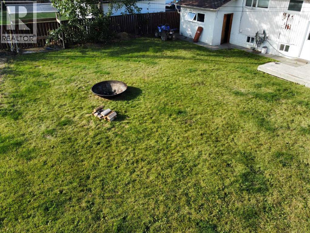 525 6 Avenue, Fox Creek, Alberta  T0H 1P0 - Photo 43 - A2248948