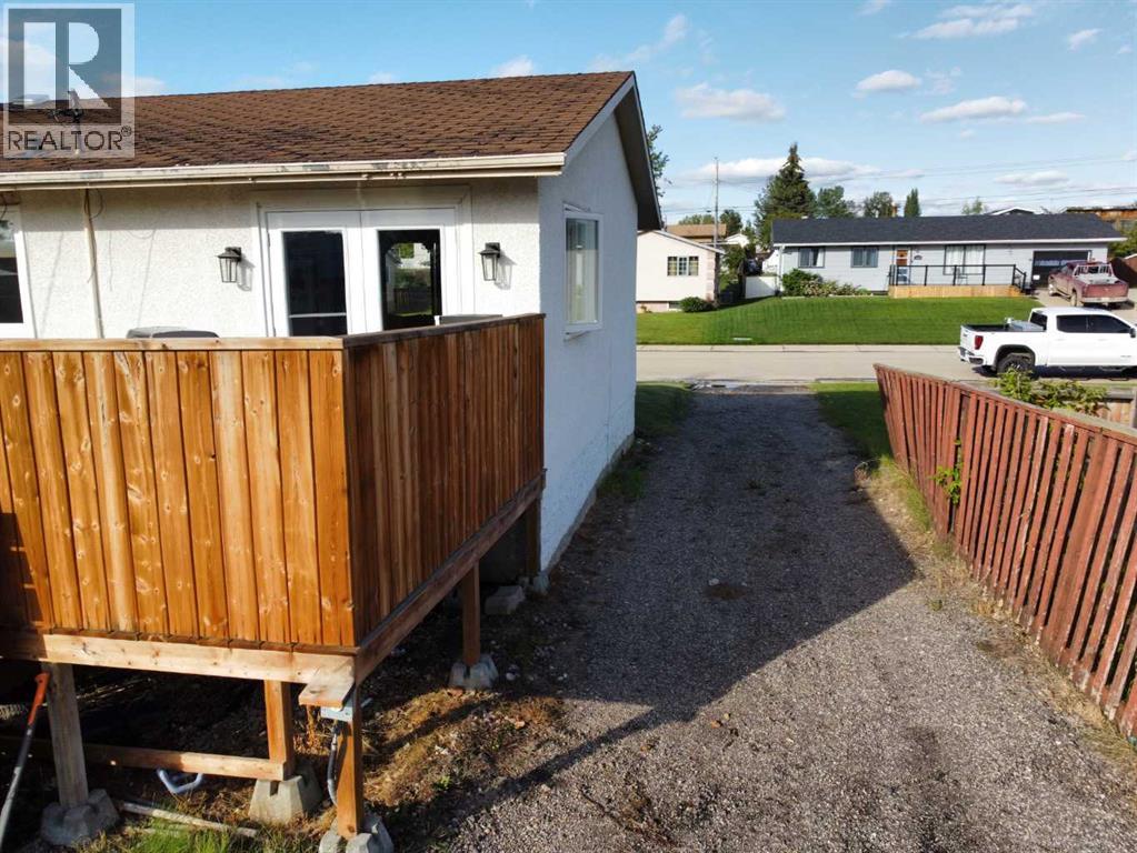 525 6 Avenue, Fox Creek, Alberta  T0H 1P0 - Photo 42 - A2248948