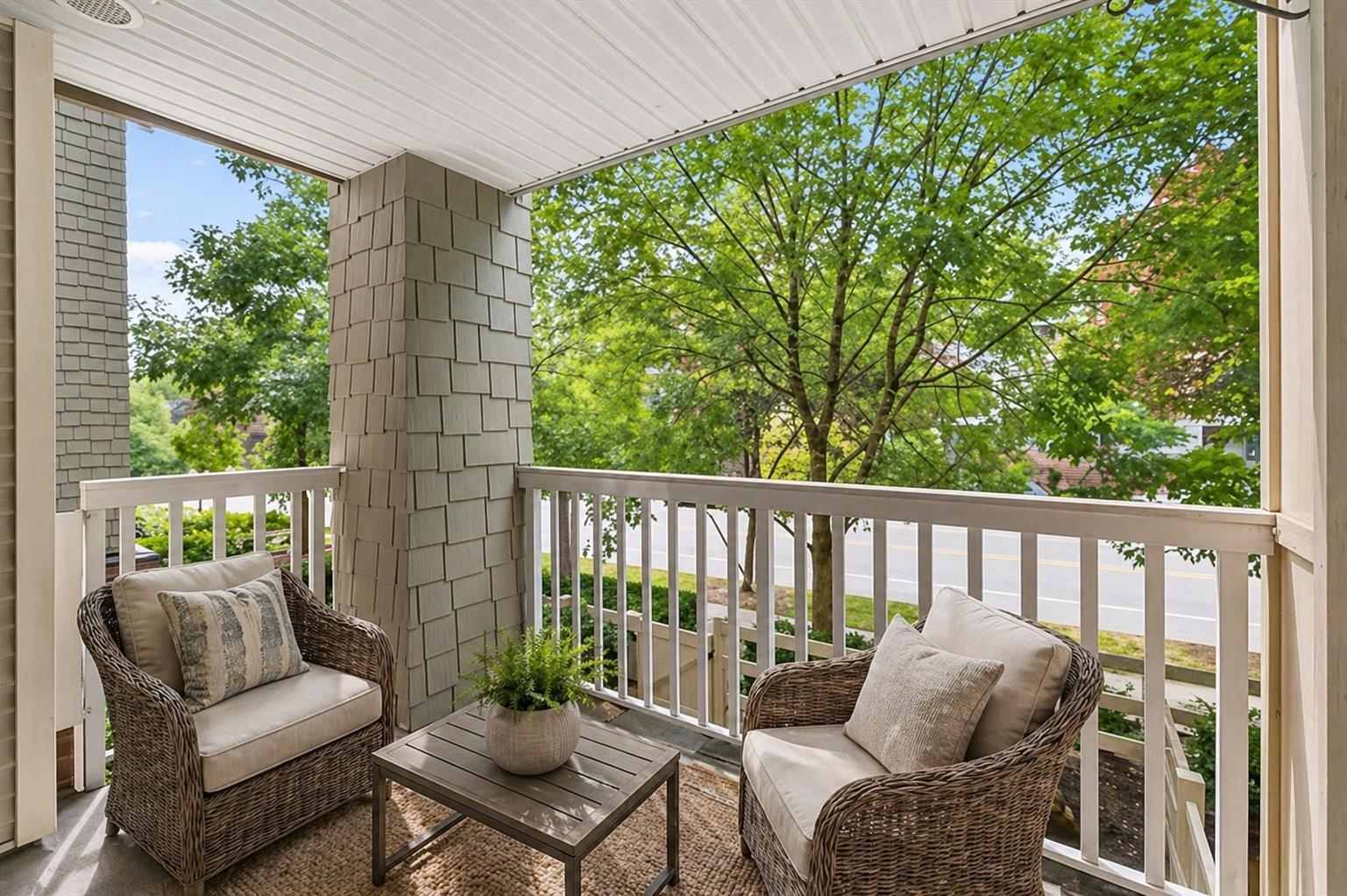 214 6500 194 STREET, Surrey, British Columbia