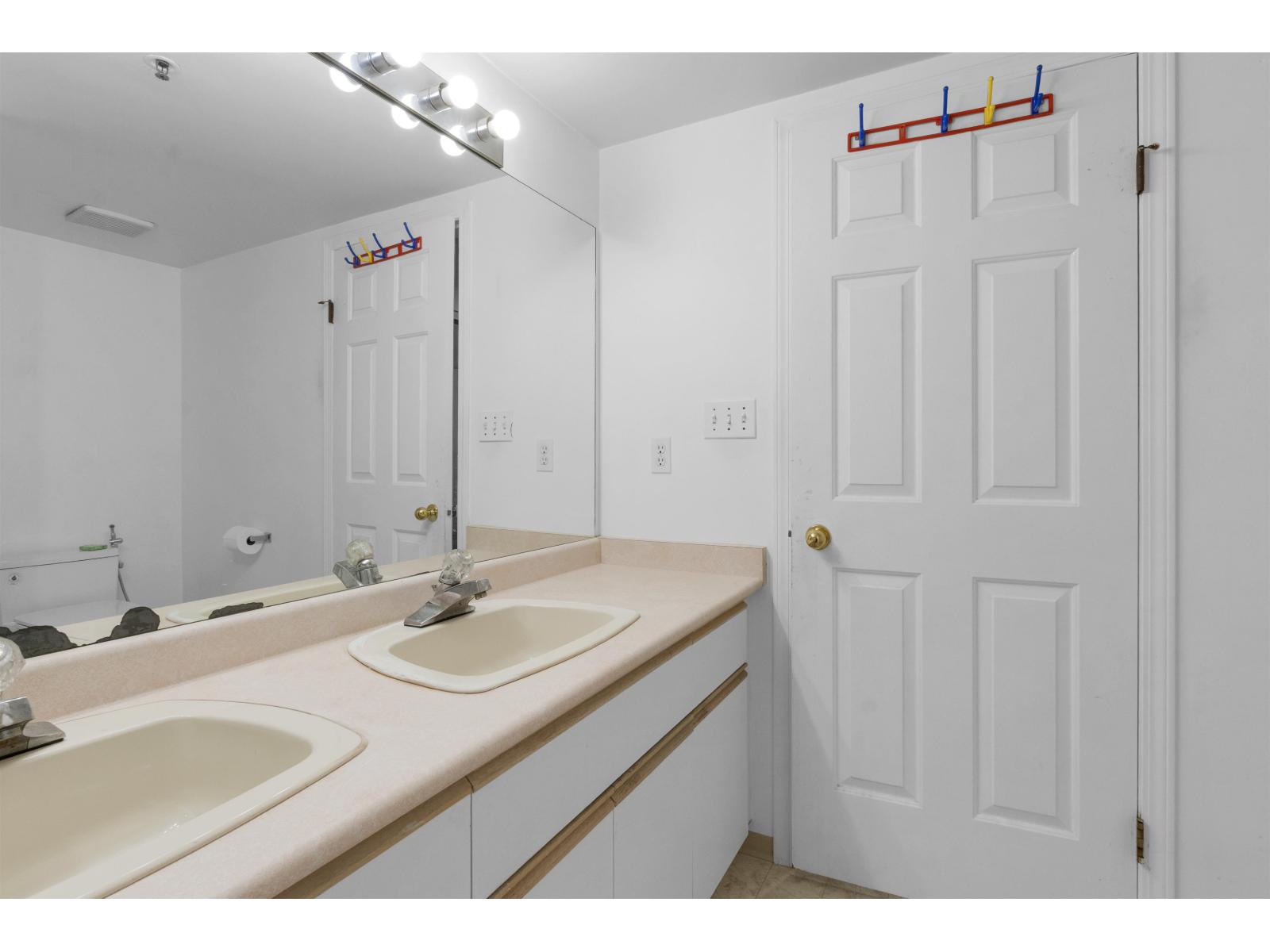 121 12101 80 Avenue, Surrey, British Columbia  V3W 5V6 - Photo 29 - R3115877