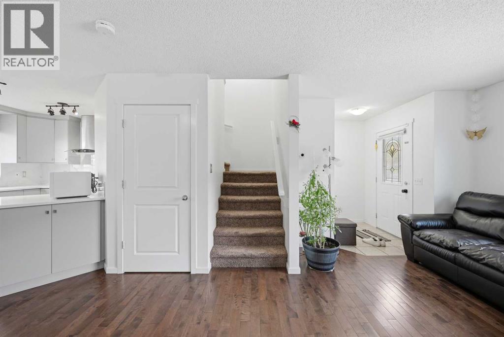 98 Panatella Hill Nw, Calgary, Alberta  T3K 0B6 - Photo 15 - A2301521