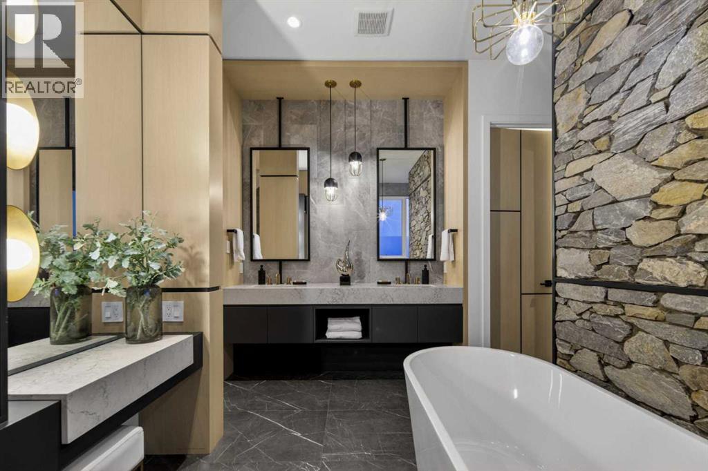 105 Silverhorn Ridge, Rural Rocky View County, Alberta  T3R 0X3 - Photo 27 - A2305428