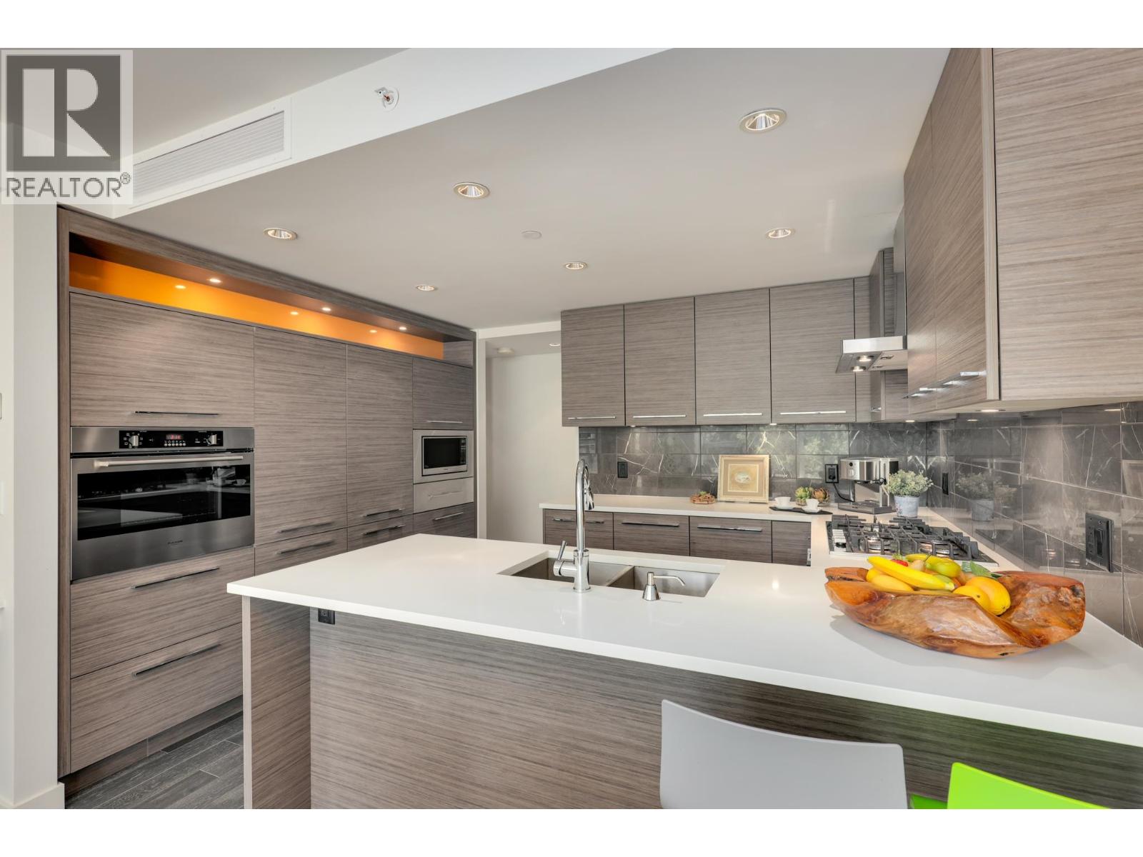 708 7468 Lansdowne Road, Richmond, British Columbia  V7C 4N3 - Photo 13 - R3115996