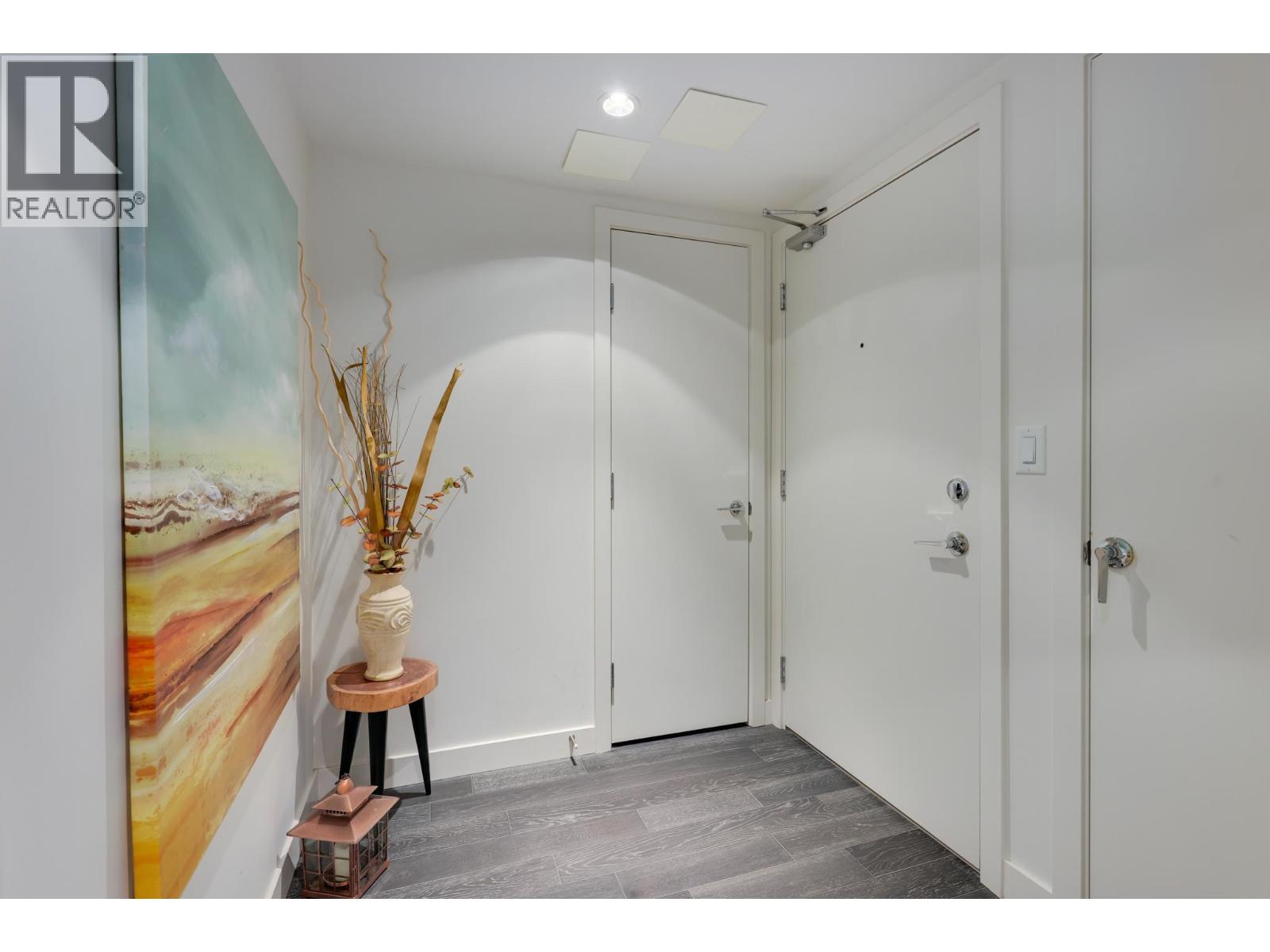 708 7468 Lansdowne Road, Richmond, British Columbia  V7C 4N3 - Photo 3 - R3115996