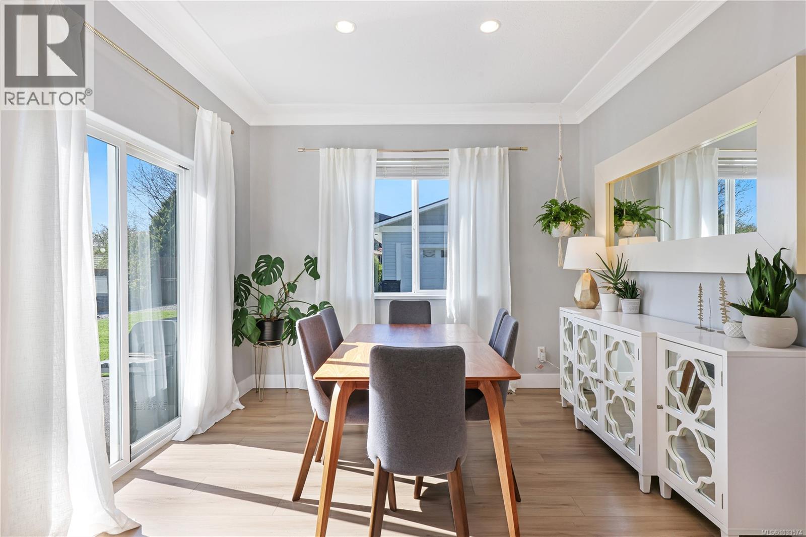 2461 Stirling Cres, Courtenay, British Columbia  V9N 1Y2 - Photo 13 - 1033574