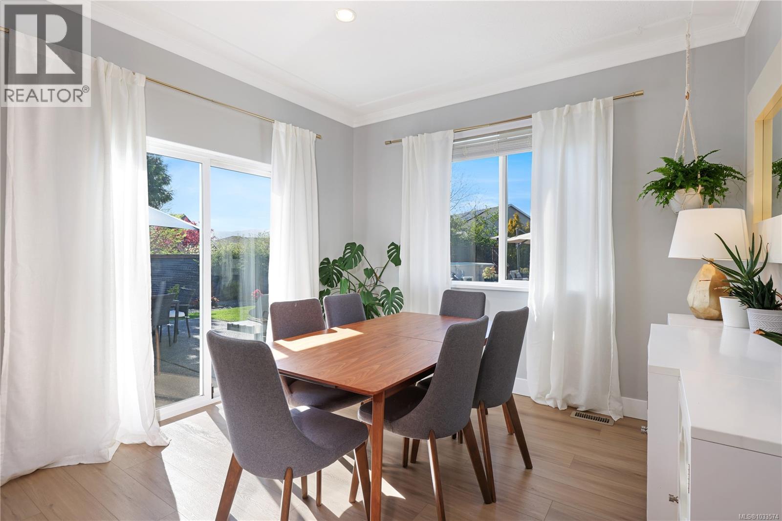 2461 Stirling Cres, Courtenay, British Columbia  V9N 1Y2 - Photo 14 - 1033574