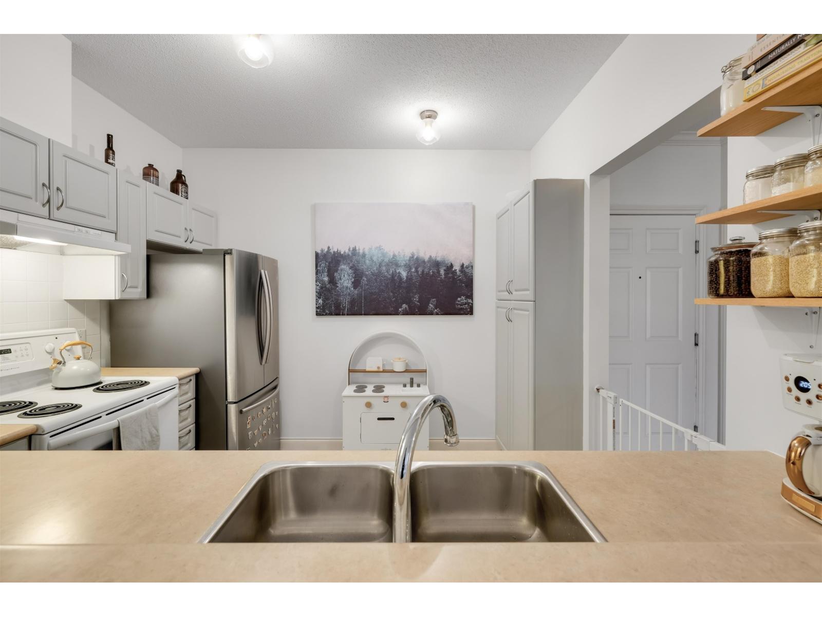 206 15323 17a Avenue, Surrey, British Columbia  V4A 1V4 - Photo 12 - R3111620