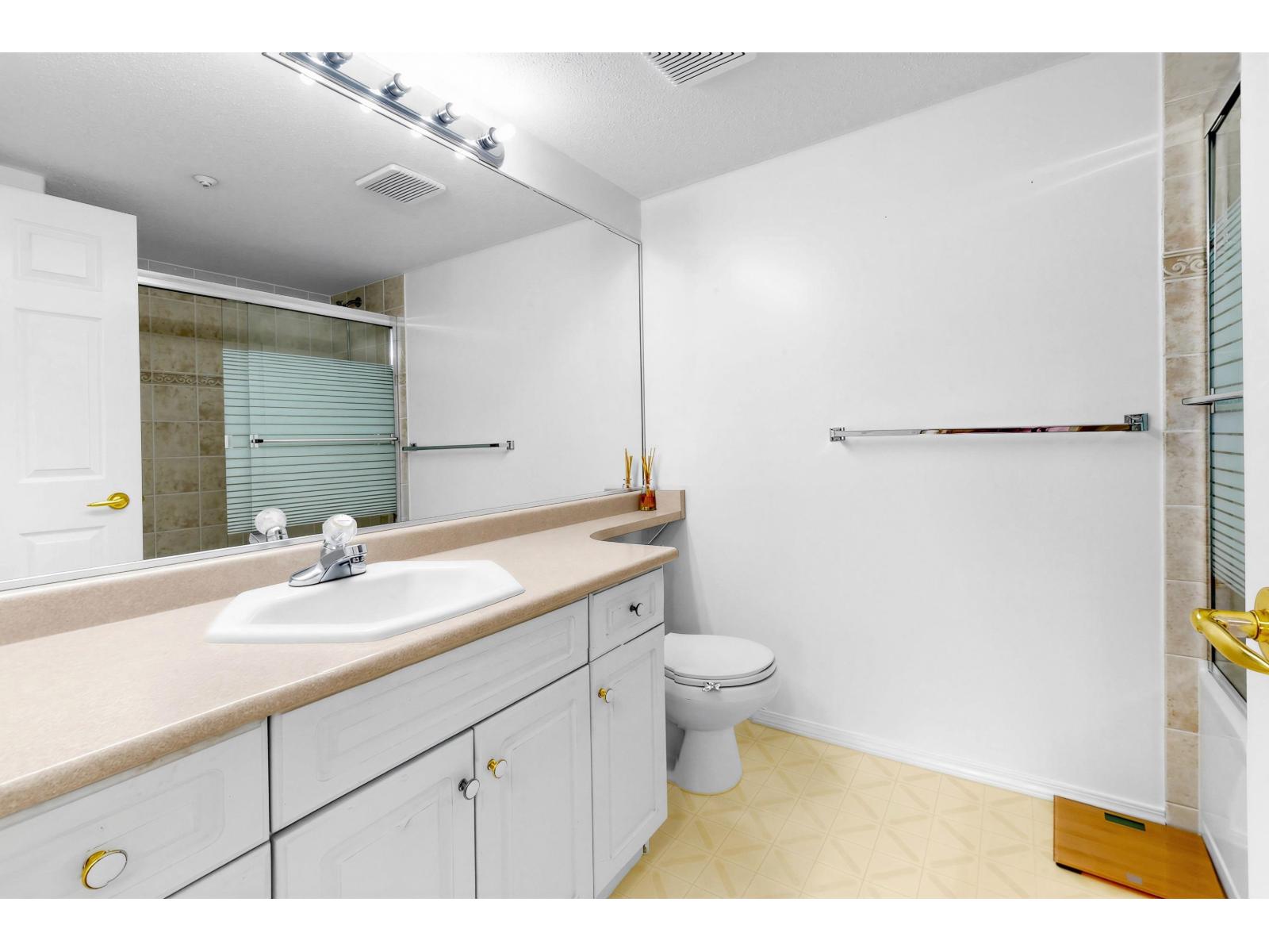 232 13880 70 Avenue, Surrey, British Columbia  V3W 0T3 - Photo 20 - R3114316