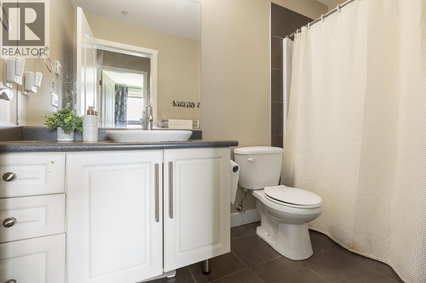 320 2628 Maple Street, Port Coquitlam, British Columbia  V3C 0E2 - Photo 11 - R3116223