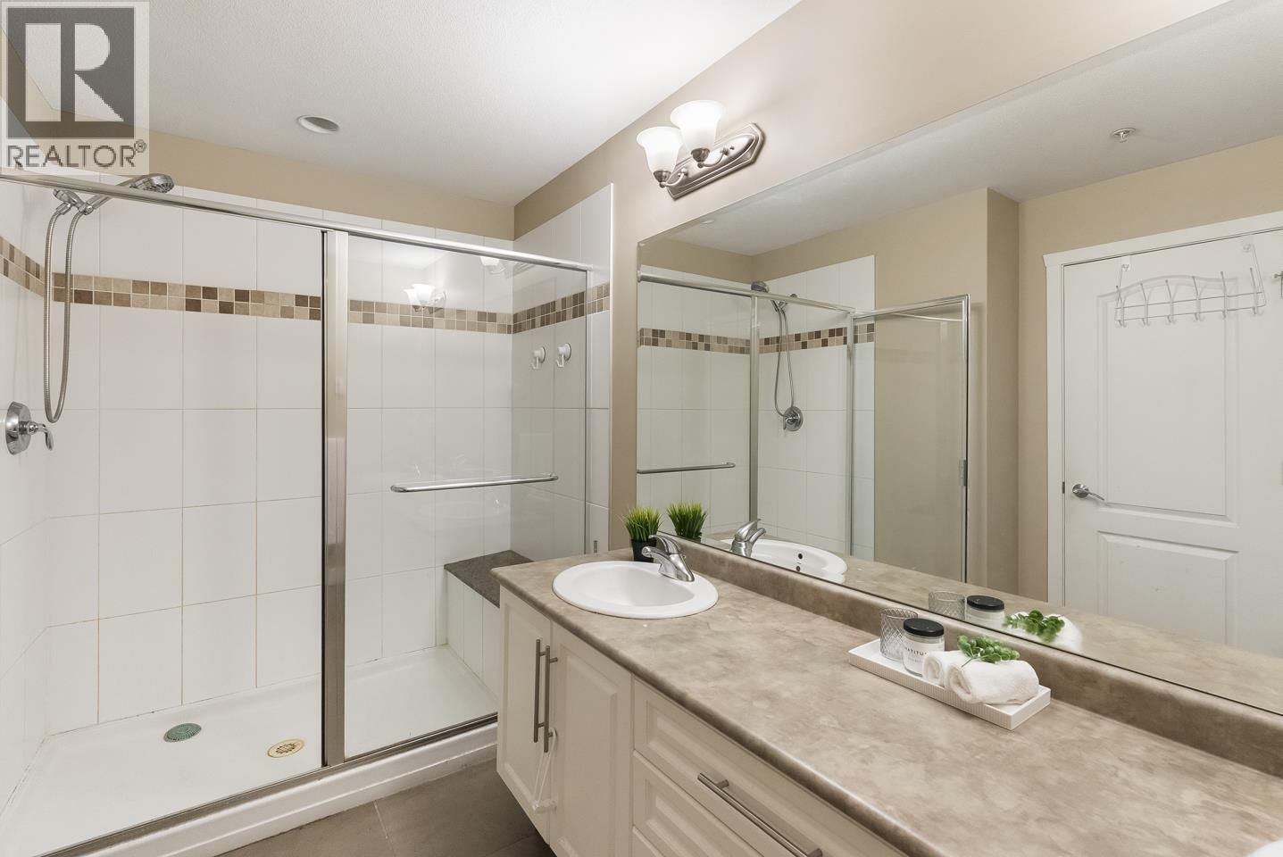 320 2628 Maple Street, Port Coquitlam, British Columbia  V3C 0E2 - Photo 17 - R3116223