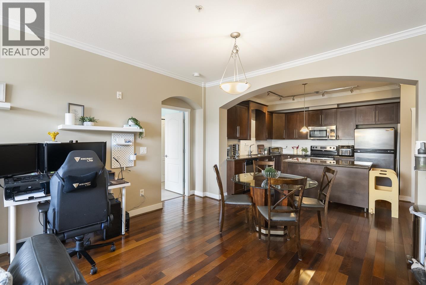 320 2628 Maple Street, Port Coquitlam, British Columbia  V3C 0E2 - Photo 6 - R3116223