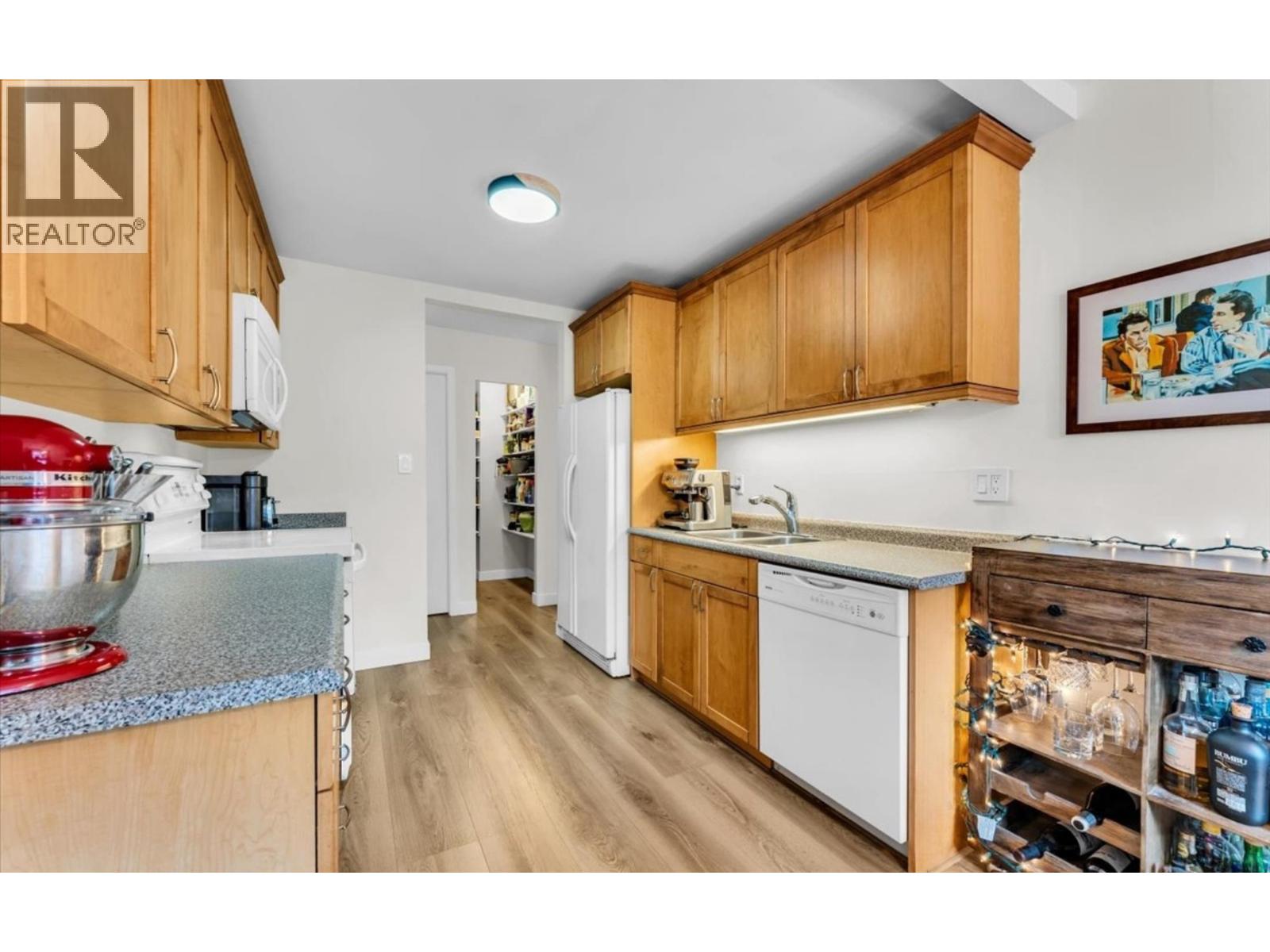 102 1935 W 1st Avenue, Vancouver, British Columbia  V6J 1G7 - Photo 13 - R3116375