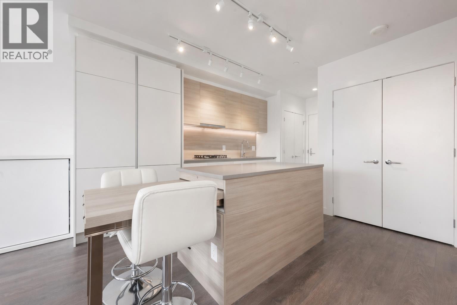 3601 657 Whiting Way, Coquitlam, British Columbia  V3J 0J6 - Photo 4 - R3116395