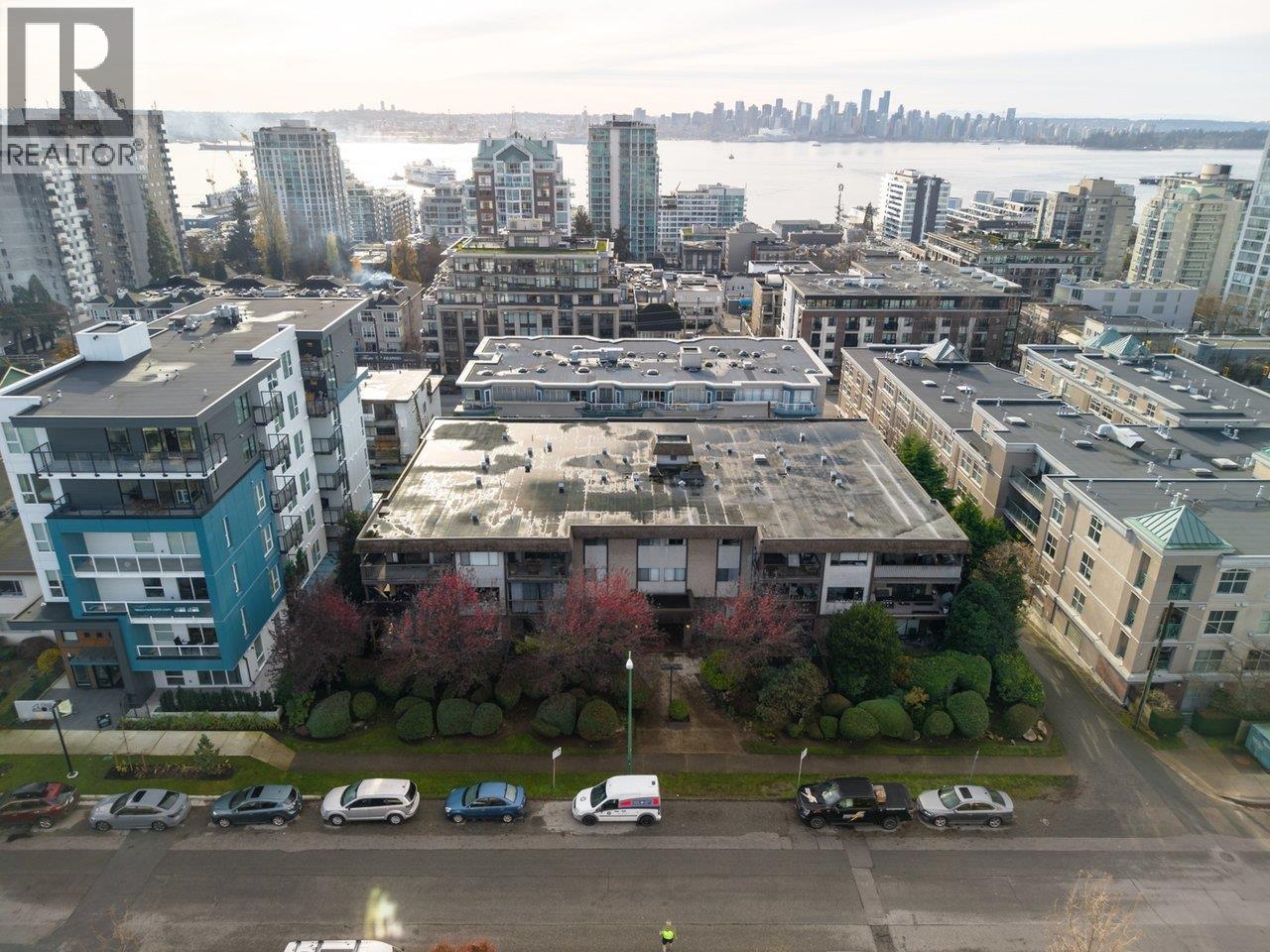 103 127 E 4th Street, North Vancouver, British Columbia  V7L 1H7 - Photo 32 - R3116397