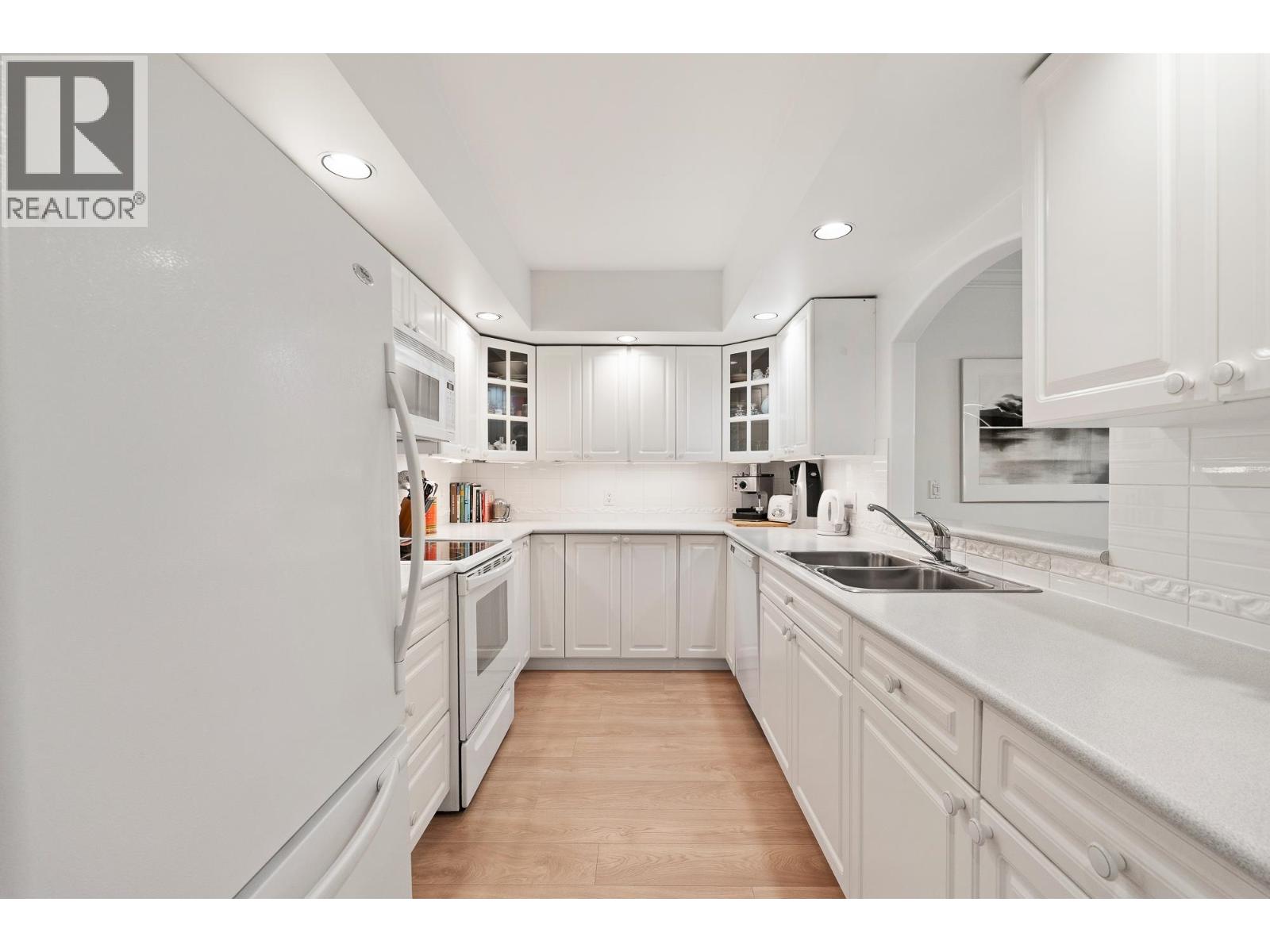 103 1145 E 29th Street, North Vancouver, British Columbia  V7K 1C3 - Photo 11 - R3116436