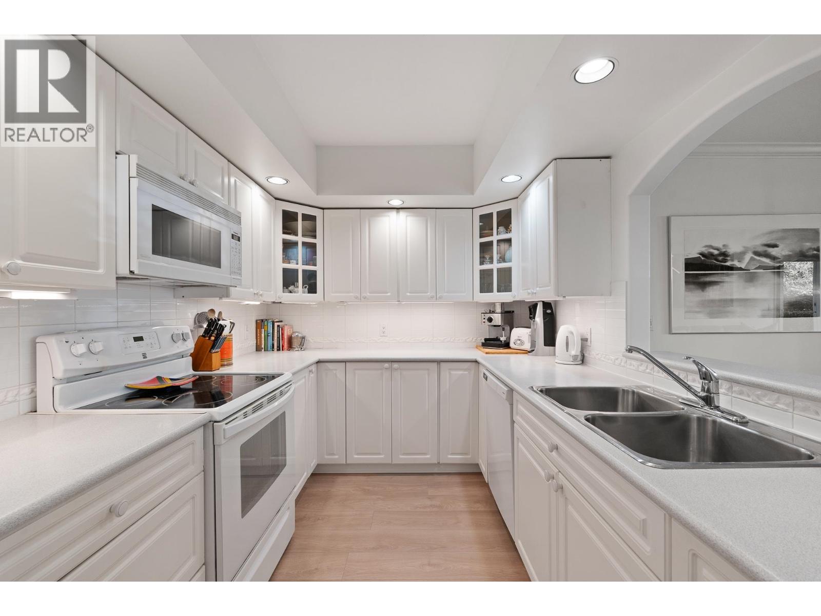 103 1145 E 29th Street, North Vancouver, British Columbia  V7K 1C3 - Photo 12 - R3116436