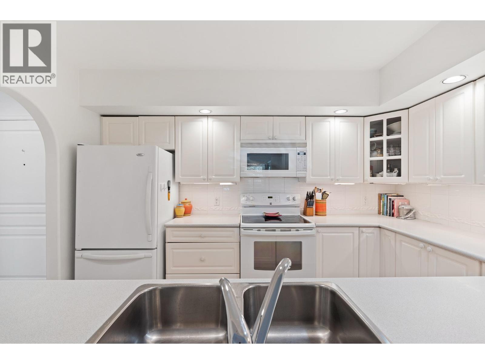 103 1145 E 29th Street, North Vancouver, British Columbia  V7K 1C3 - Photo 13 - R3116436