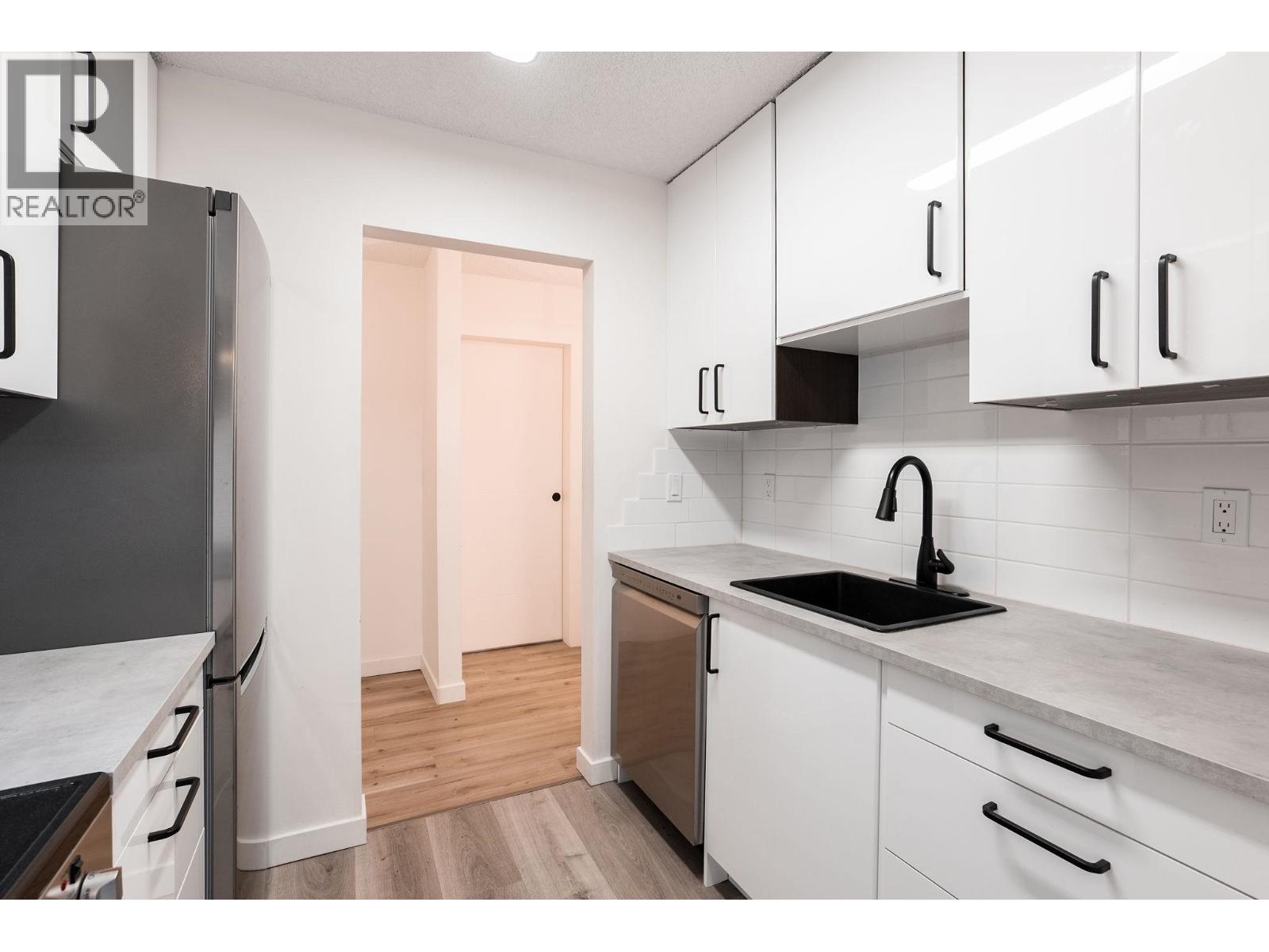 329 710 E 6th Avenue, Vancouver, British Columbia  V5T 1L5 - Photo 11 - R3116438