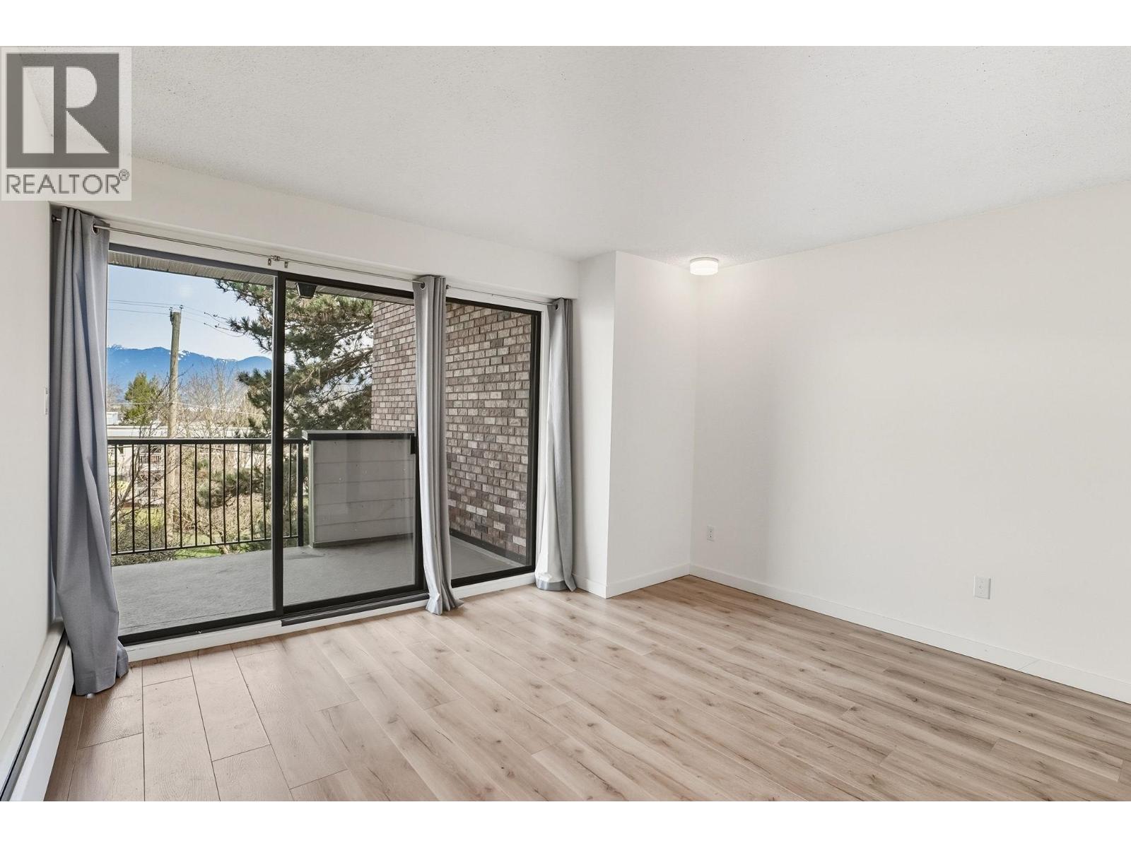 329 710 E 6th Avenue, Vancouver, British Columbia  V5T 1L5 - Photo 25 - R3116438