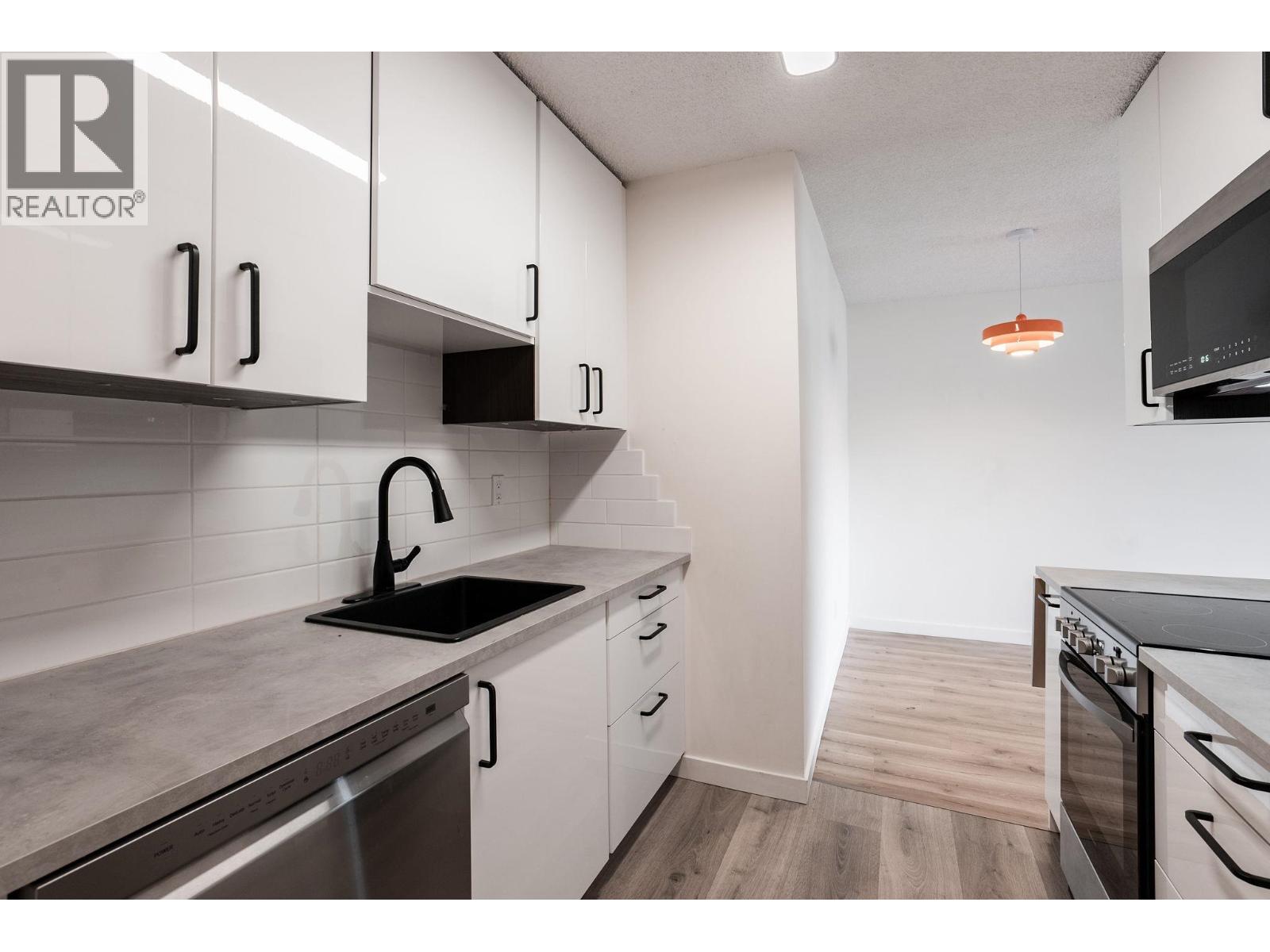 329 710 E 6th Avenue, Vancouver, British Columbia  V5T 1L5 - Photo 9 - R3116438