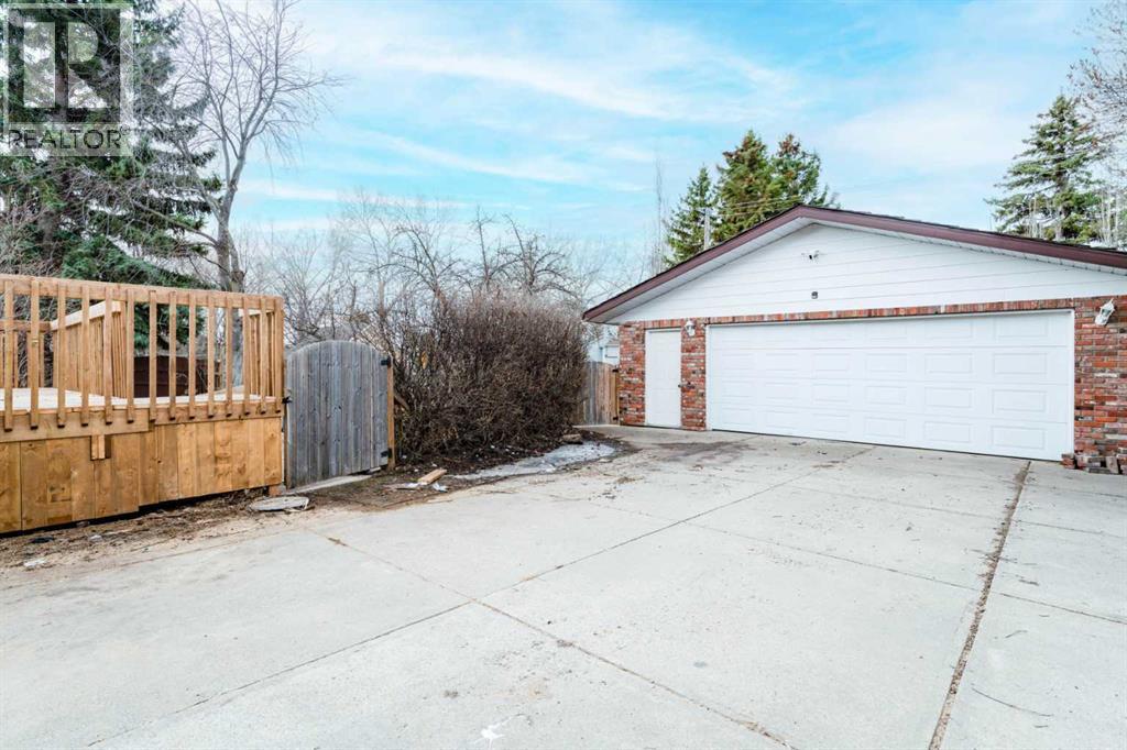 5306 57 Avenue, Olds, Alberta  T4H 1J3 - Photo 32 - A2305564