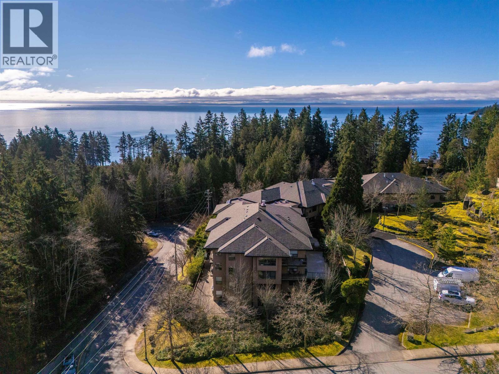 5883 Cowrie Street, Sechelt, British Columbia  V7Z 0K2 - Photo 11 - R3087469