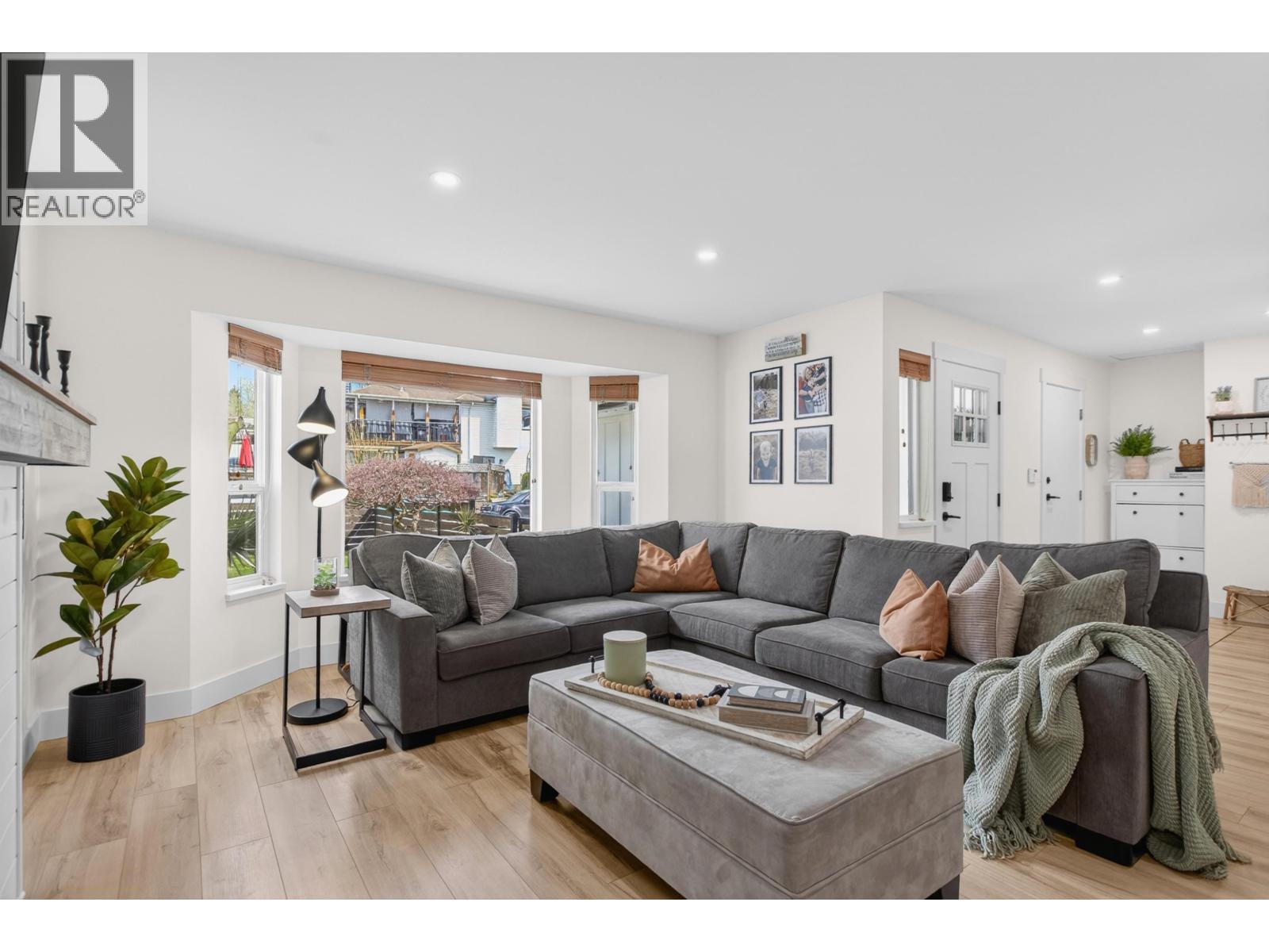 12409 233a Street, Maple Ridge, British Columbia  V2X 0N1 - Photo 11 - R3116379